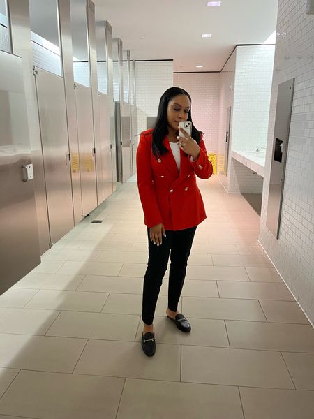 This double breasted red blazer is so good and it’s perfect for work! 

#LTKworkwear #LTKfindsunder50 #LTKstyletip