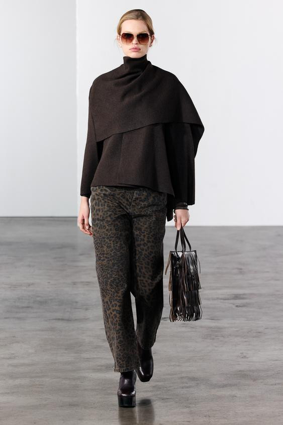 SHORT KNIT SCARF COAT | Zara US