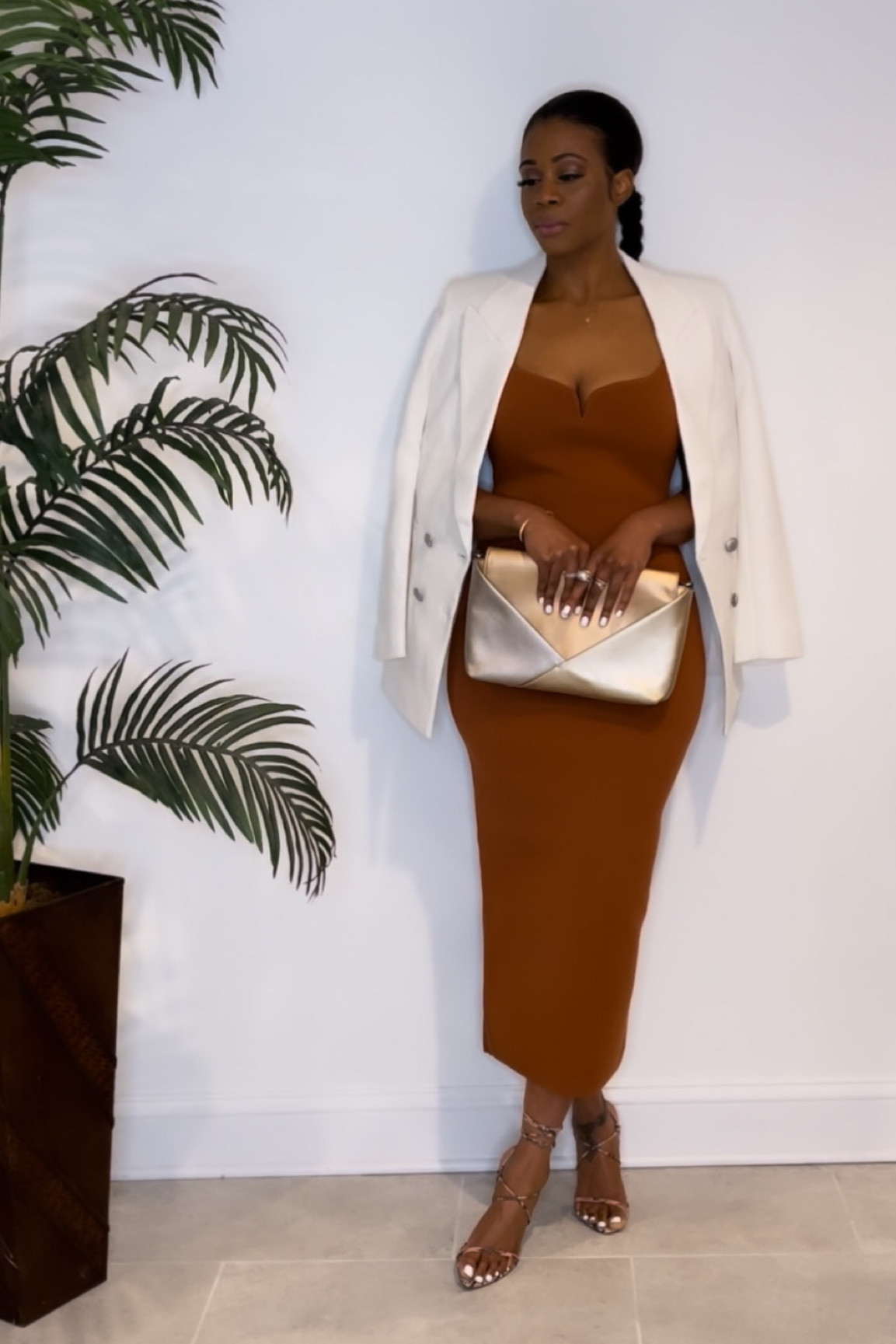 Nude Bandage Dress & Off white Blazer. Wearing Smalls and/or sz 6

#LTKsalealert #LTKunder100 #LTKshoecrush