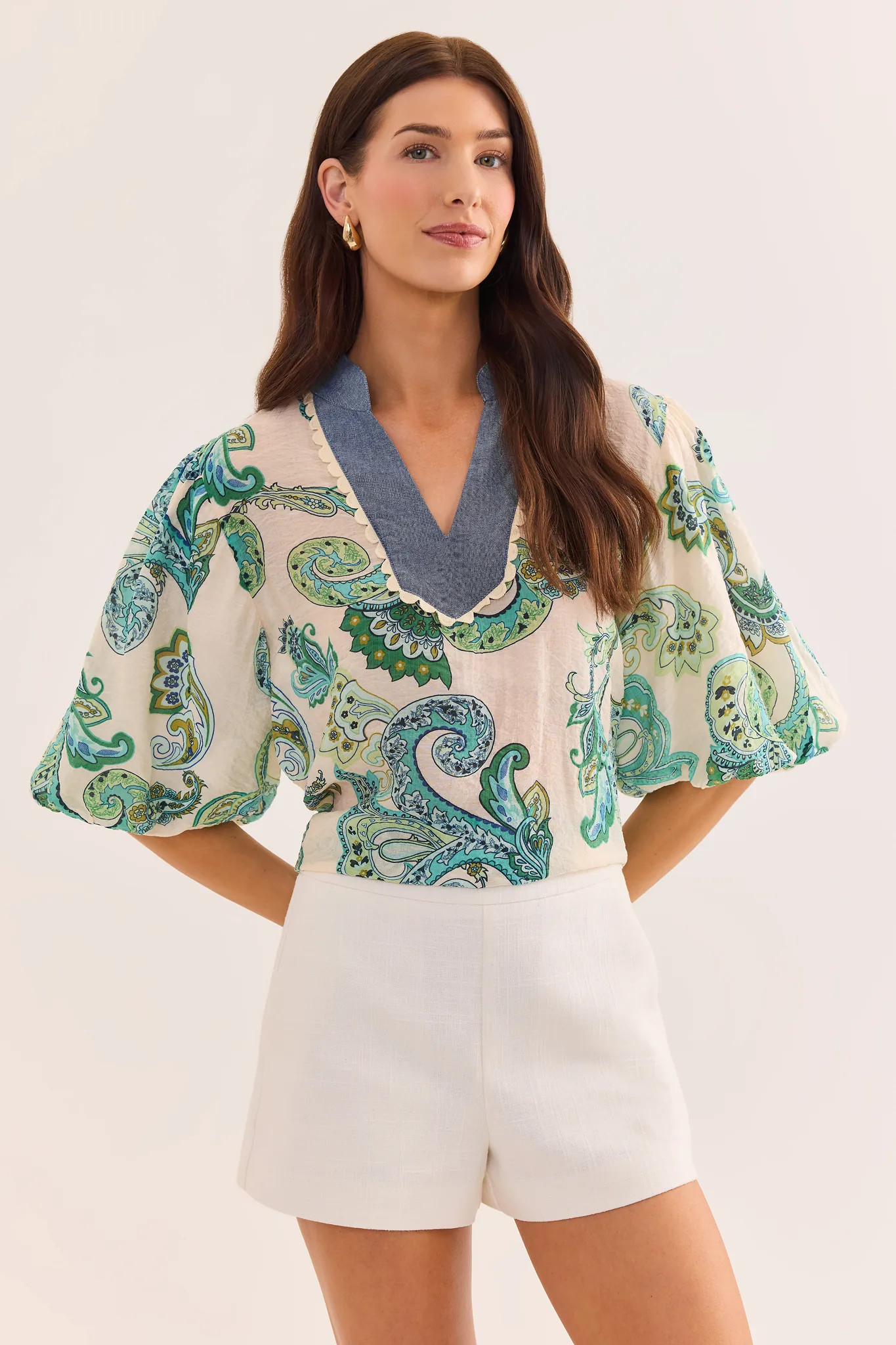 Auriela Cream Paisley Top by THML | Avara