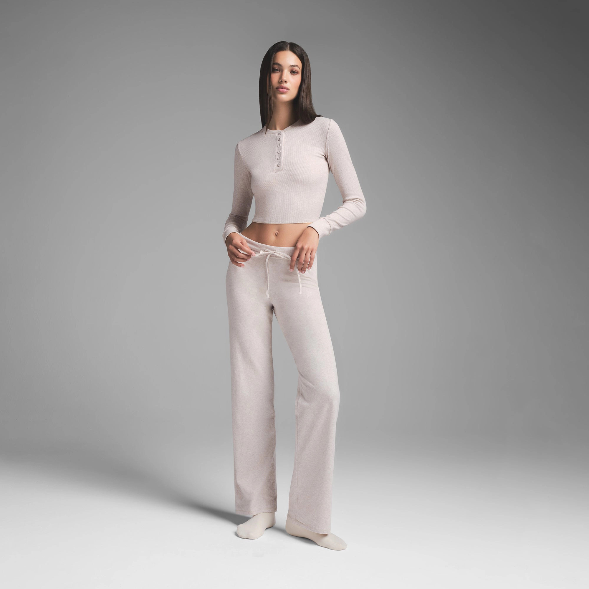 LONG SLEEVE CROP HENLEY | SKIMS (US)
