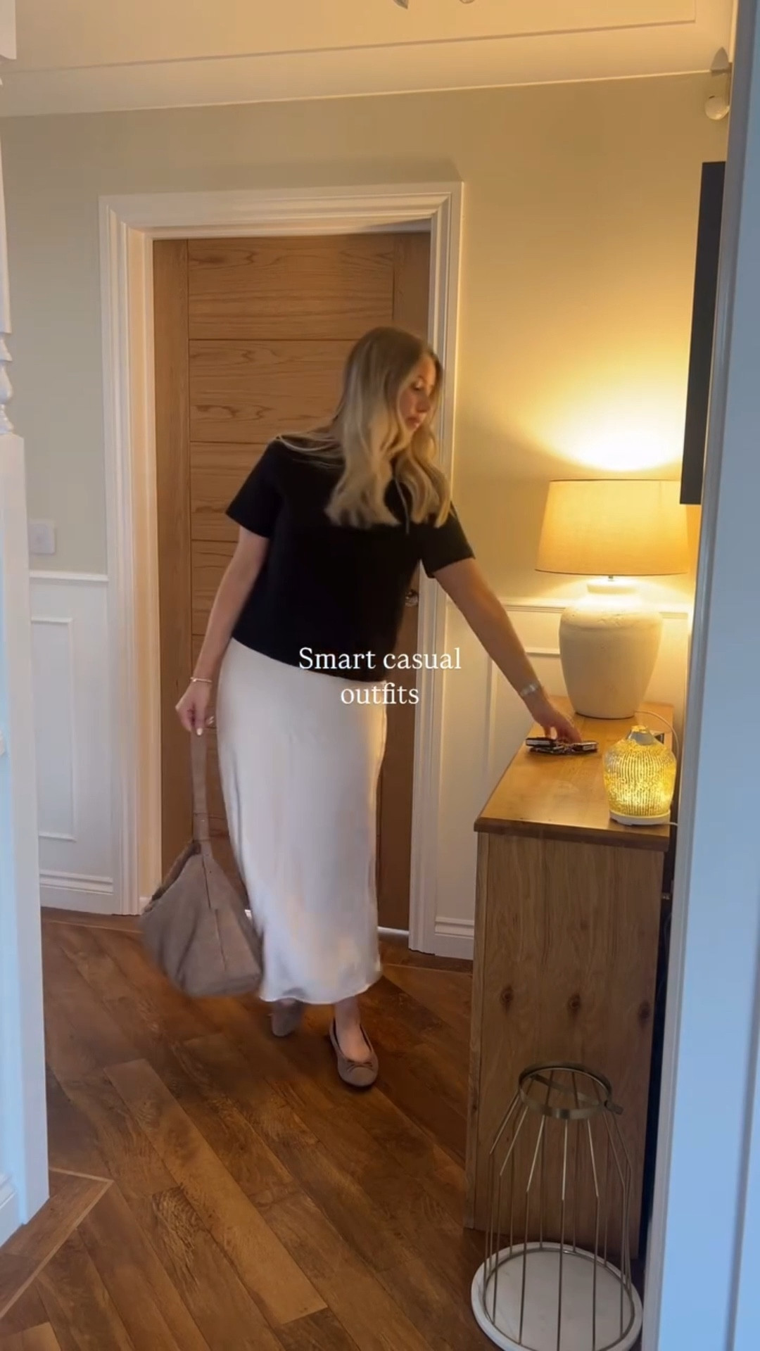 Smart casual outfits for summer! My office doesn’t have a dress code policy, so these are perfect for wanting to feel professional but not too smart! 

📌

#officeoutfit #officeoutfits #workwear #workoutfits #womensworkwear
