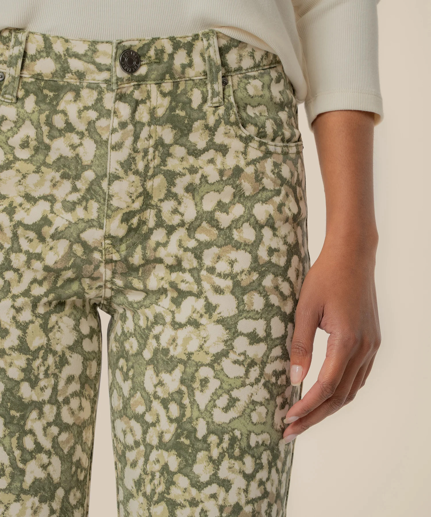 Kelsey High Rise Ankle Flare, Exclusive in Dark Olive - Kut from the Kloth | Kut From Kloth