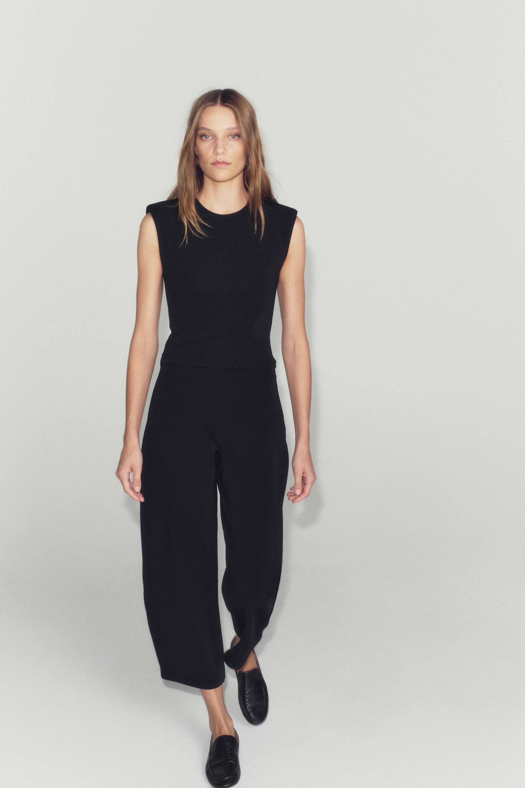 SLEEVELESS SHOULDER PAD TOP | Zara UK