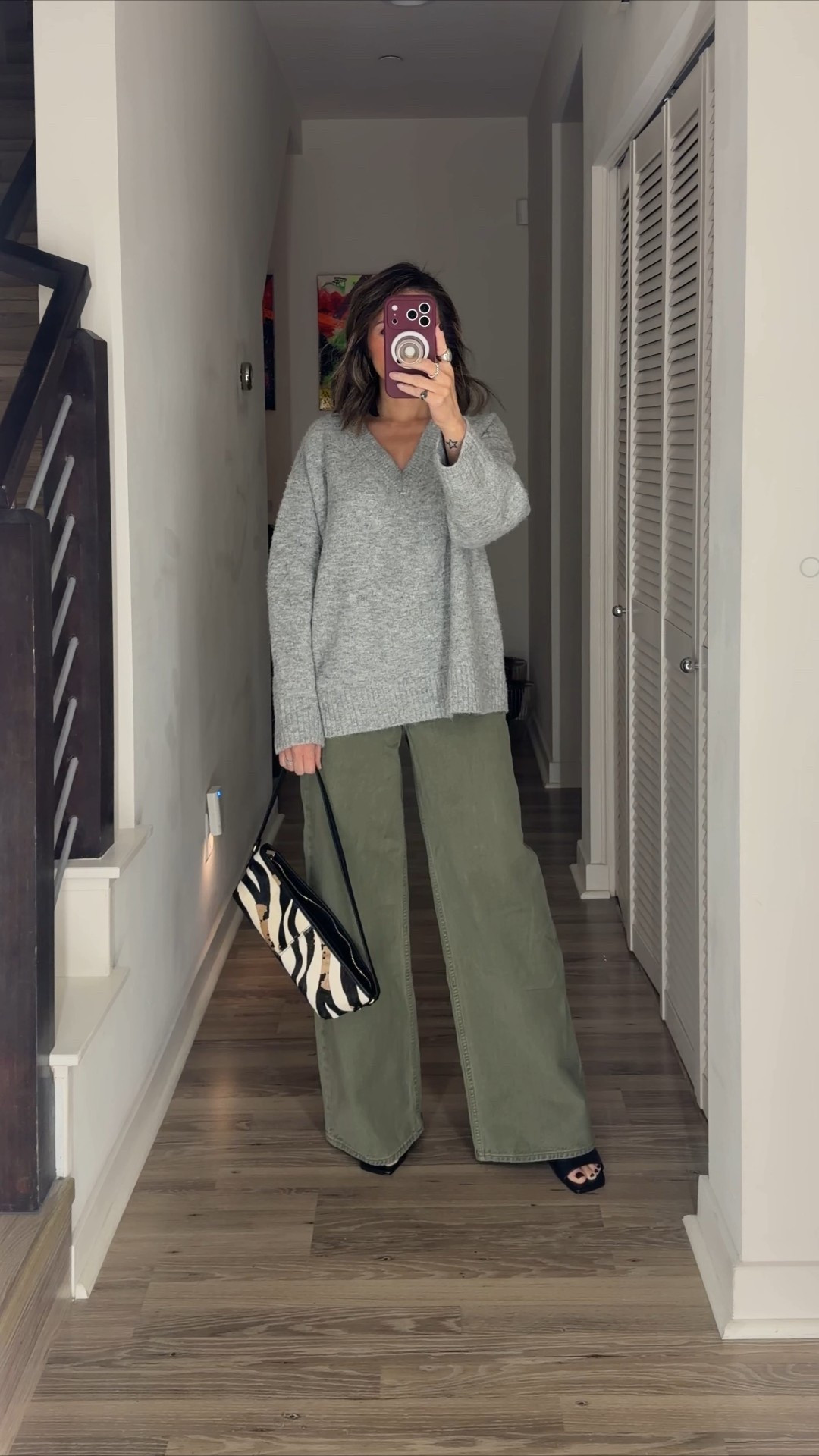 OOTD ⚡️ Loving these green wide leg jeans from Abercrombie. They’re so comfortable and the fit is perfect. I sized up a size for a relaxed vibe. Styled with an oversized sweater and zebra bag for a dinner date with girls. 

Winter denim, jeans, sweater, zebra bag, The Stylizt 




#LTKdayinmylife #LTKOver40 #LTKootd
