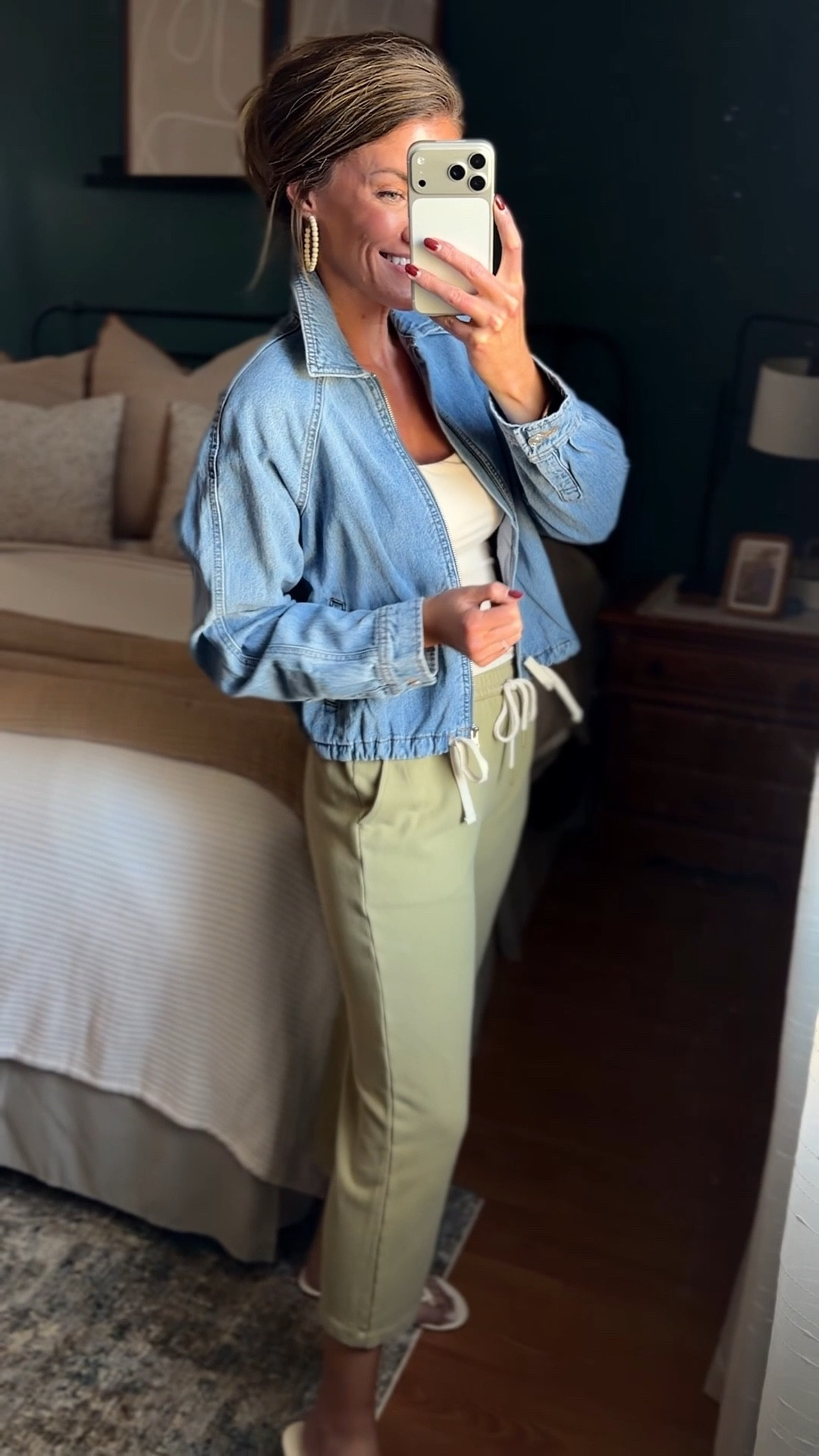 Cropped sweatpant outfit idea for Spring
Wearing medium in all pieces 

#LTKootd #LTKmomlife