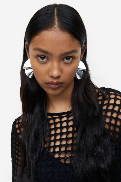 Hole-knit dress | H&M (UK, MY, IN, SG, PH, TW, HK)