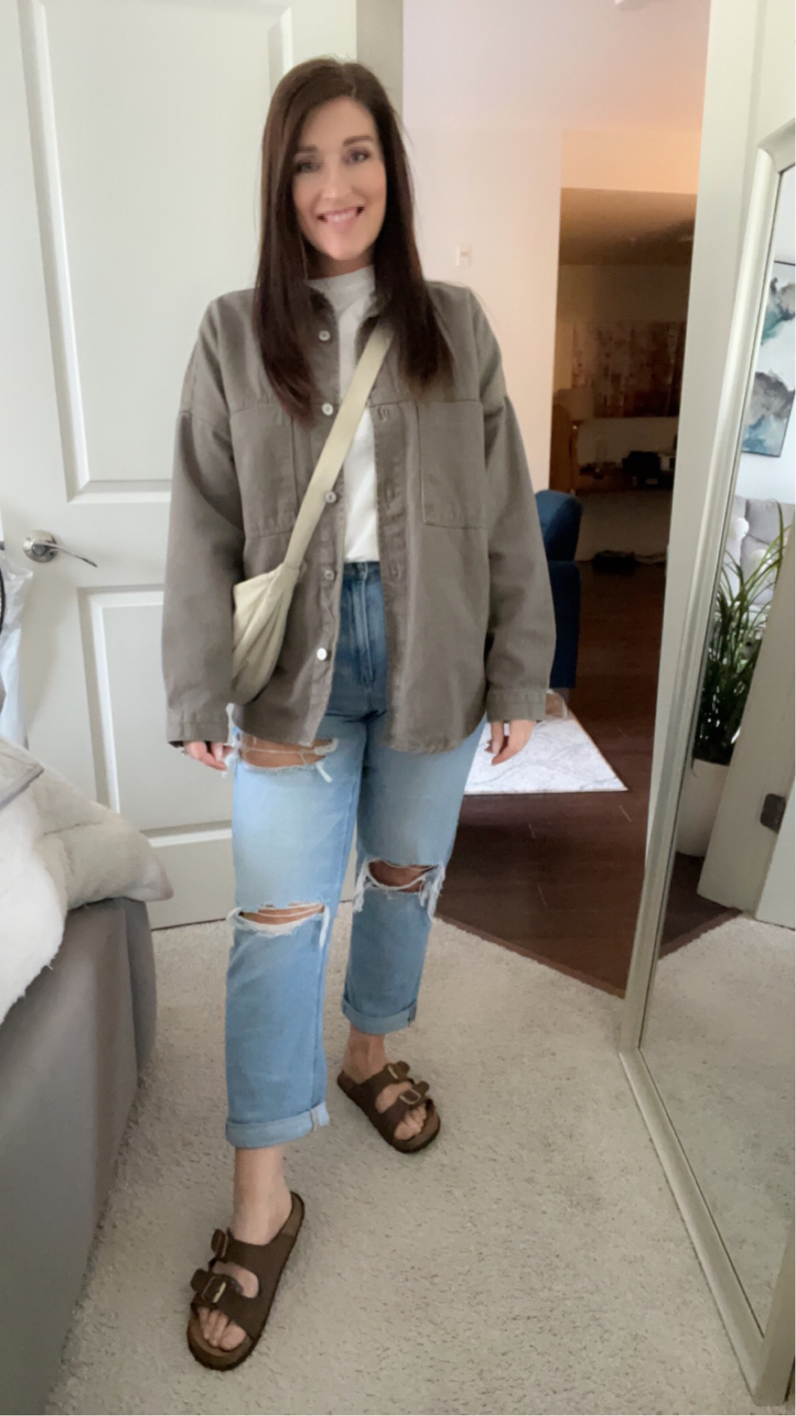 OOTD for a little mooch around. I’m wearing an 8 in these AE straight mom jeans, and a small in both the jacket and t-shirt and the bag is from Uniqlo  

#LTKstyletip #LTKitbag #LTKfit