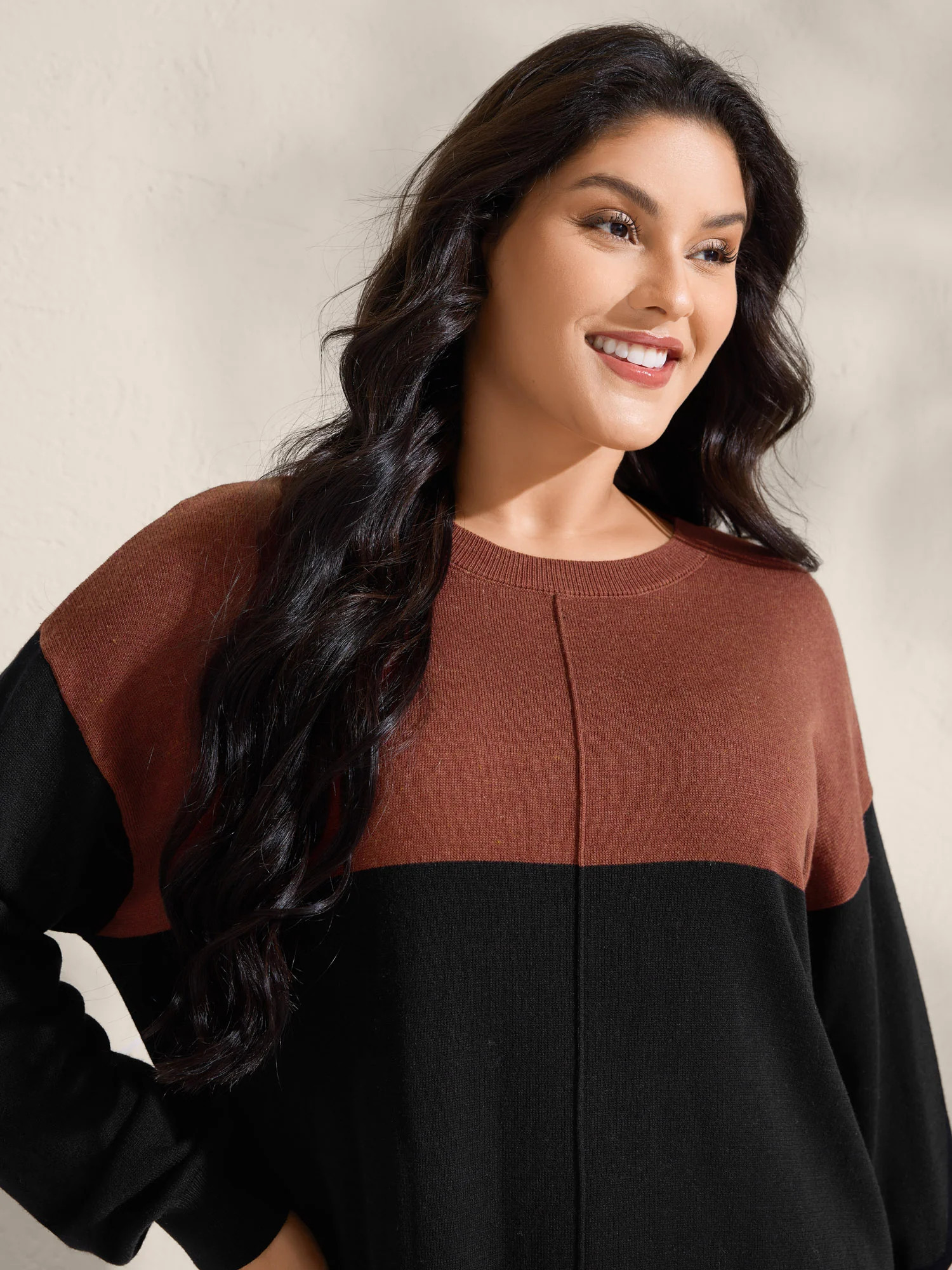 Supersoft Color Block Drop Shoulders Curvy Hem Pullover | Bloomchic