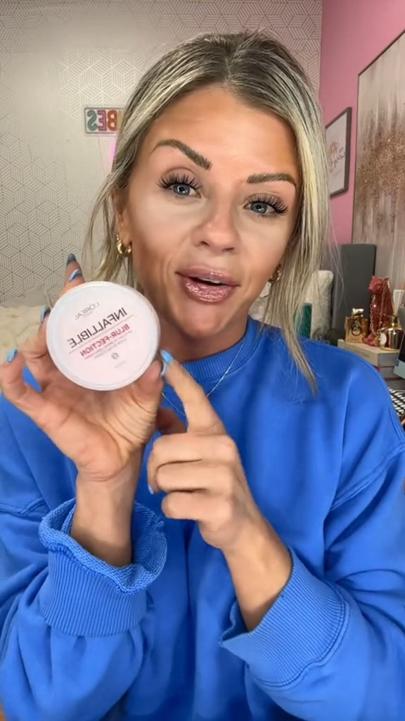 L’Oréal Blur-Fection blurring powder!

#LTKBeauty #LTKStyleTip