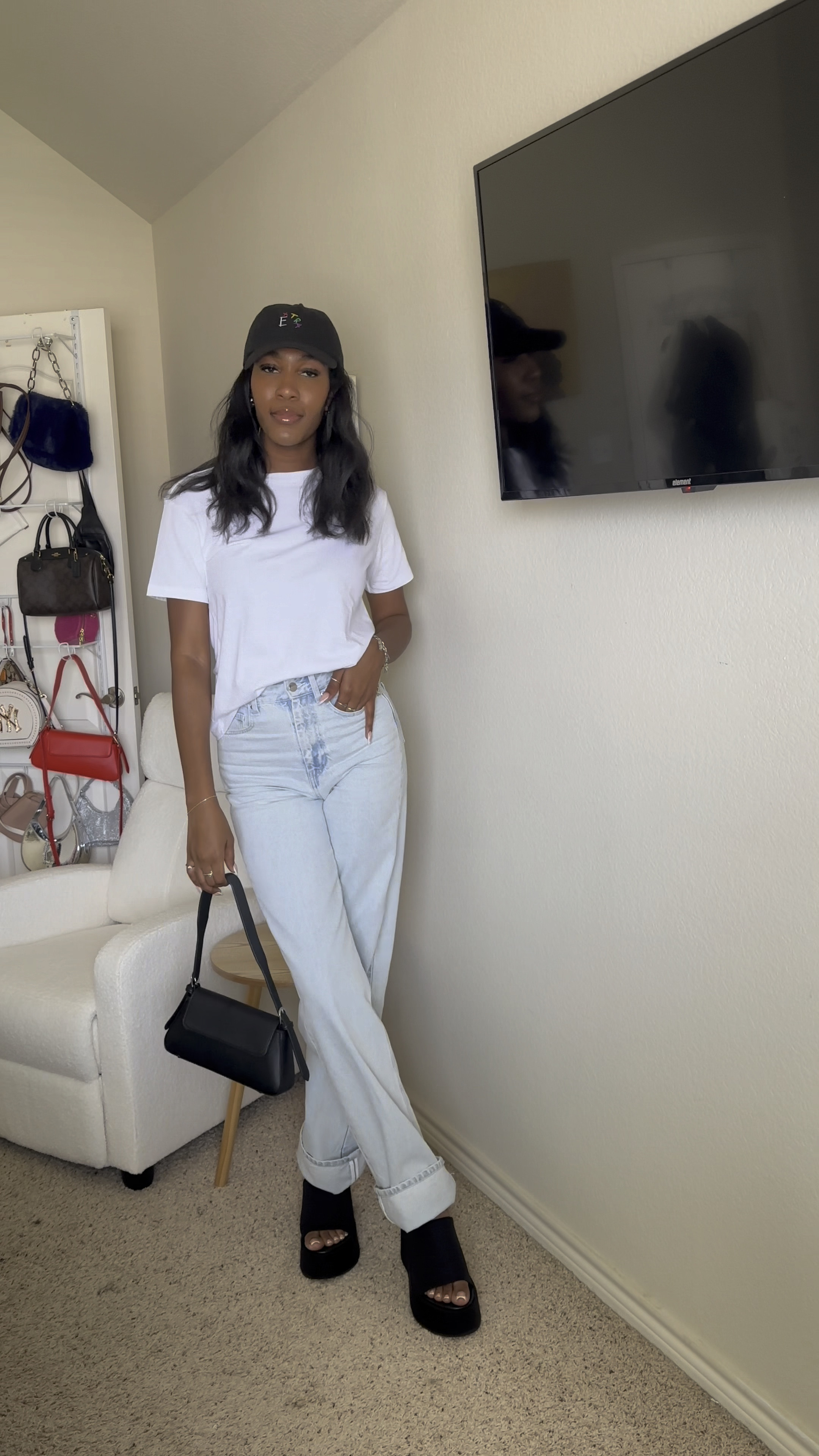 can never go wrong with a simple white top and baggy jean look 💫 which is your fav? shop the vibes below! <3

#LTKstyletip #LTKfindsunder50 #LTKVideo