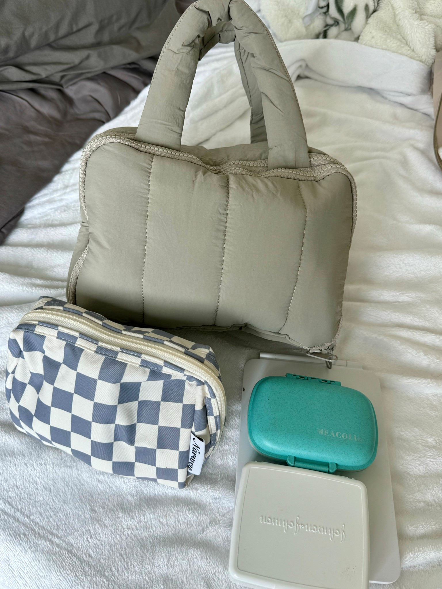 Travel Toiletries Packing Essentials 

#LTKFindsUnder50 #LTKTravel #LTKItBag