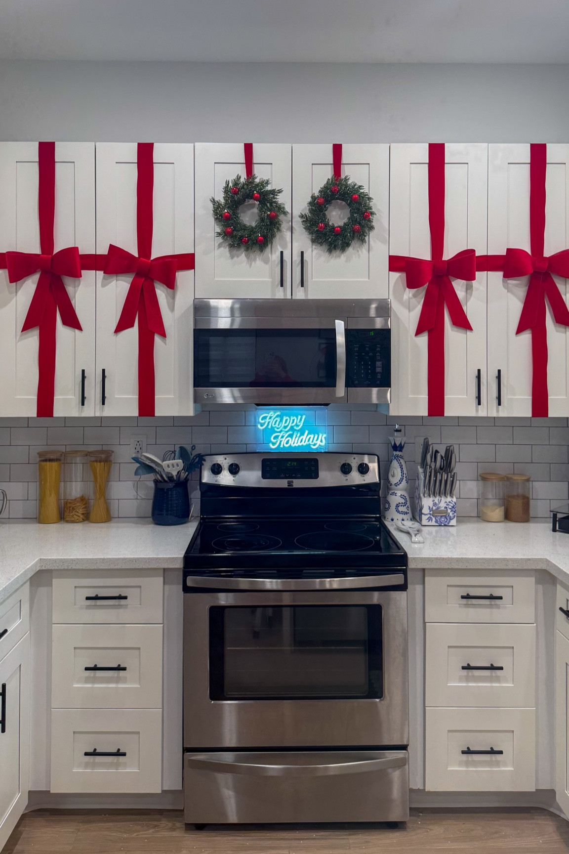 My Christmas kitchen decor 🎁🎄❤️

#LTKSeasonal #LTKHoliday #LTKHome