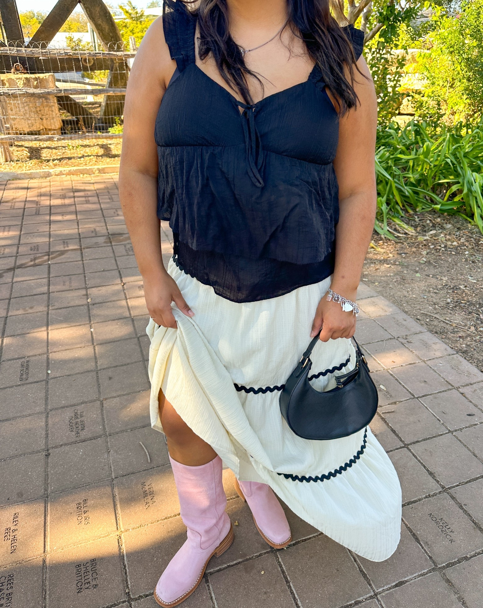 Fun way to style Frye boots 

#LTKootd #LTKSeasonal