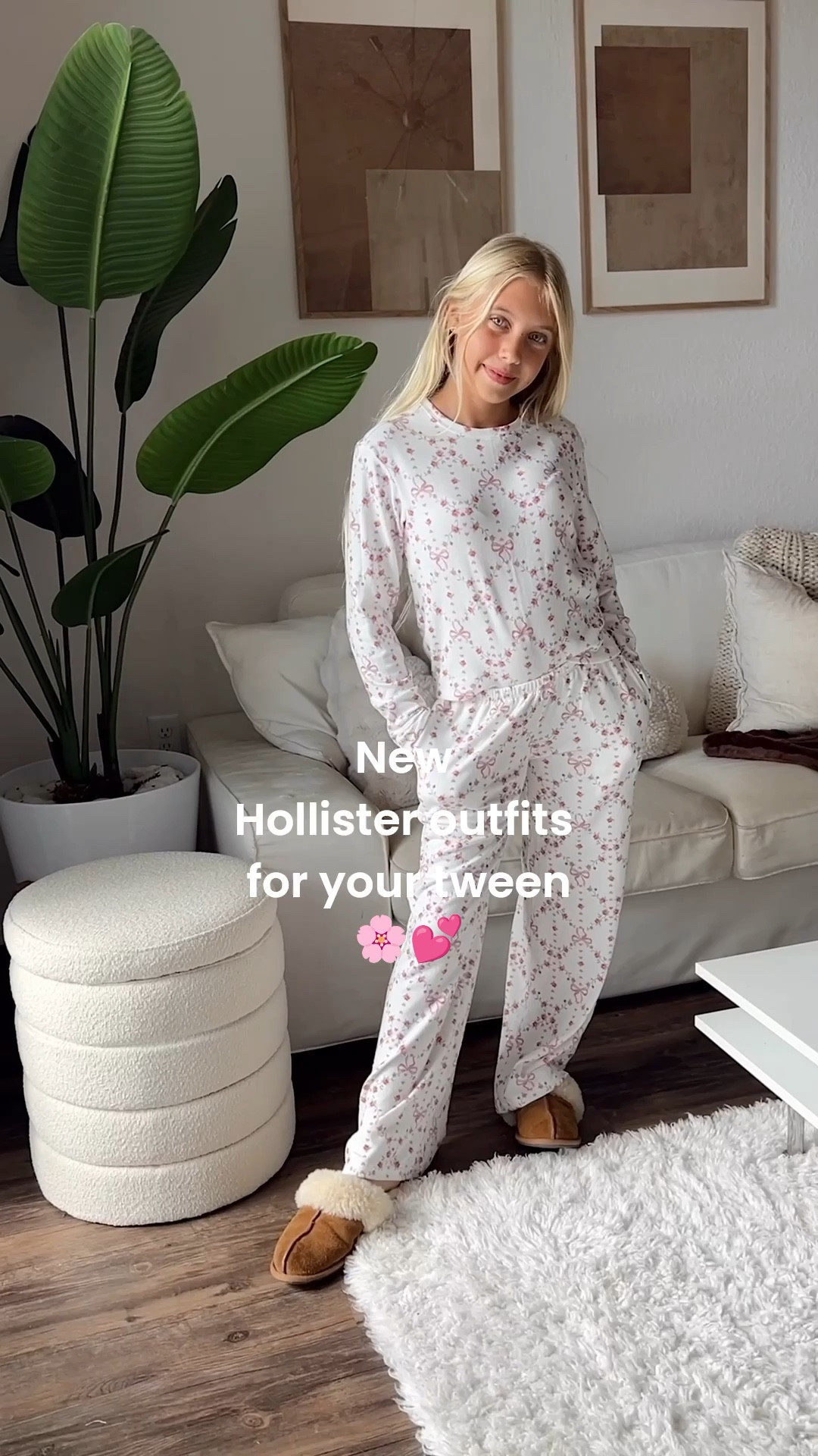 New Hollister finds Ella’s obsessed with 👯‍♀️
Soft, cute, and cozy 🩰
Ella’s wearing XXS (short) + 000 skirt for size reference!

#tweenfashion #girlsfashion #hollister #holidaypjs #sets #fallfashion

#LTKKids