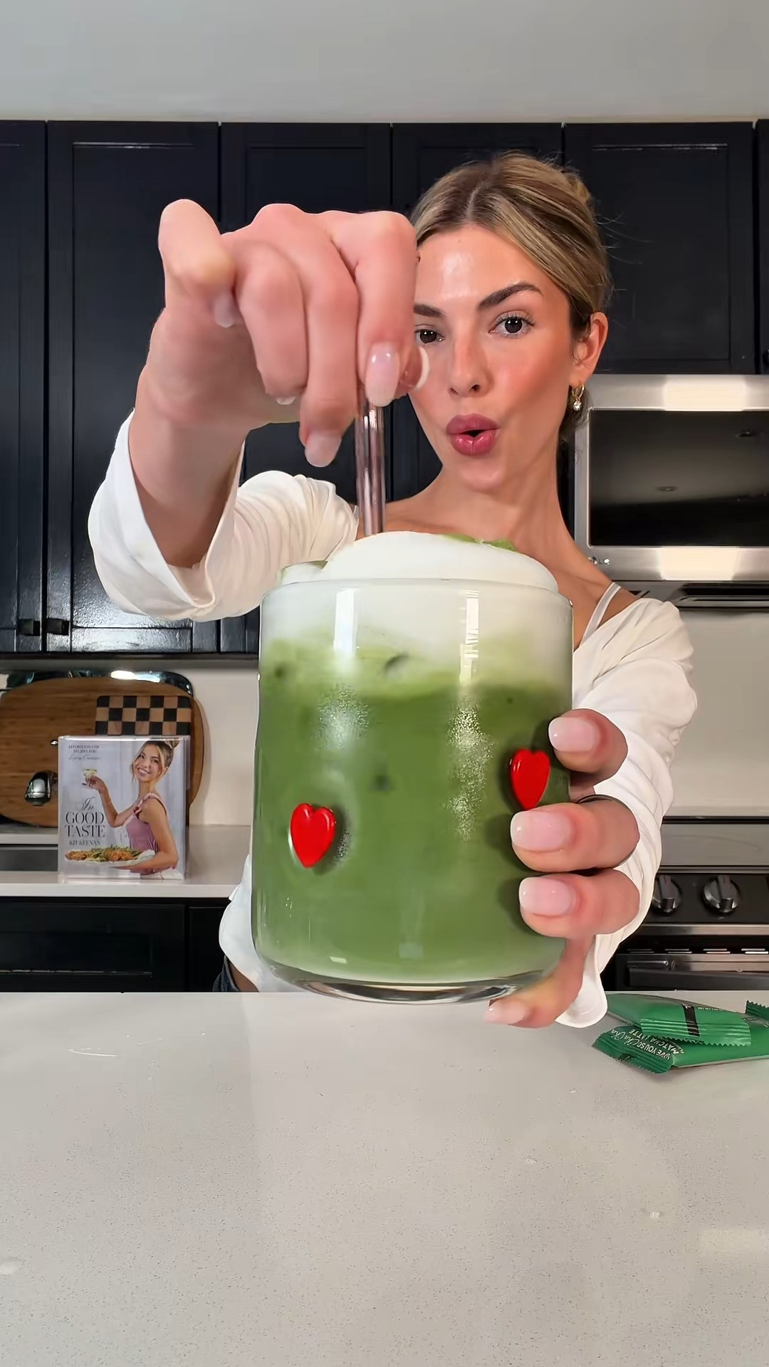 Making a white chocolate matcha at home inspired by the new @TRUBAR x  @CHA CHA MATCHA collab! Come with me to try the new flavor at Cha Cha Matcha Flatiron on September 19th!
When: 9/19/26 during Cha Cha Matcha’s daily hours
Where: Cha Cha Matcha Flatiron District Location (922 Broadway, New York, NY 10010)
I will be with TRUBAR founder, Erica Groussman, who will be on-site to meet customers and celebrate the launch of the bar and limited-edition matcha drinks from 11 AM-1 PM.
#TRUBARPartner 

 