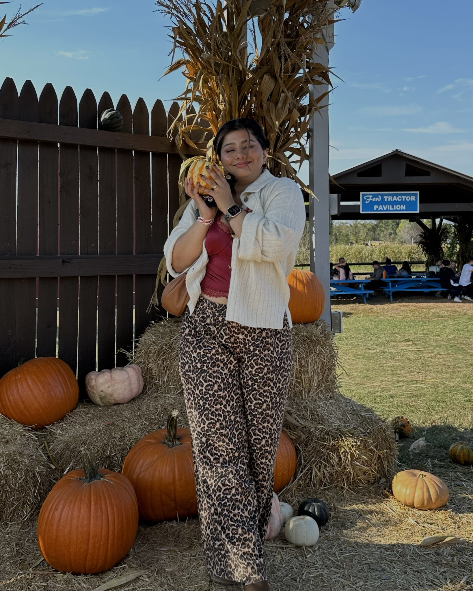Pumpkin and apple farm comfiest outfit!! 

#LTKautumn #LTKcanada #LTKcurves