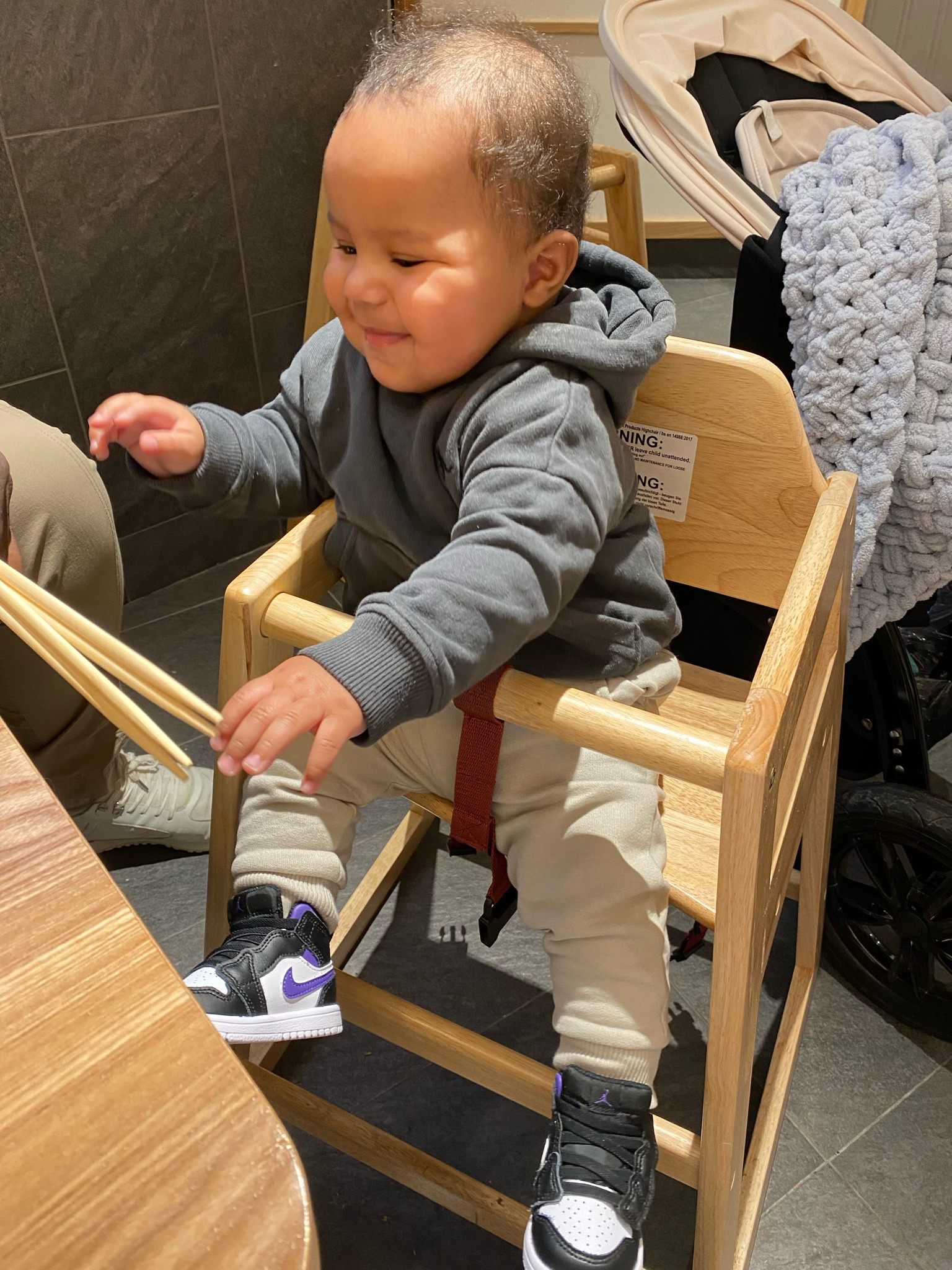 Comfy fit ☺️

Baby boy, baby boy clothes, baby boy ootd, baby boy outfit, baby clothes, neutral baby clothes 