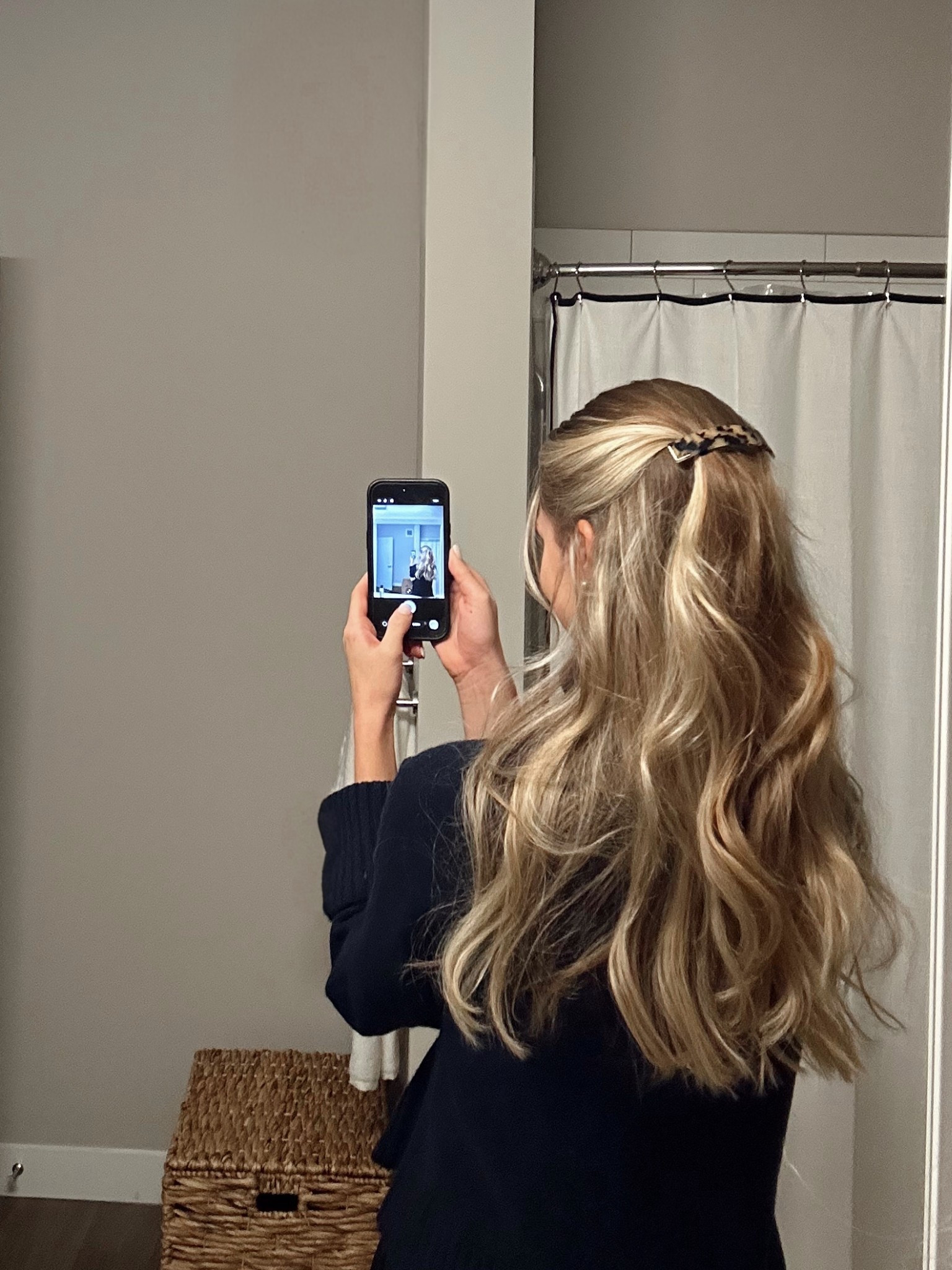 French barrettes are my new obsession 

#LTKHoliday #LTKFindsUnder100 #LTKootd