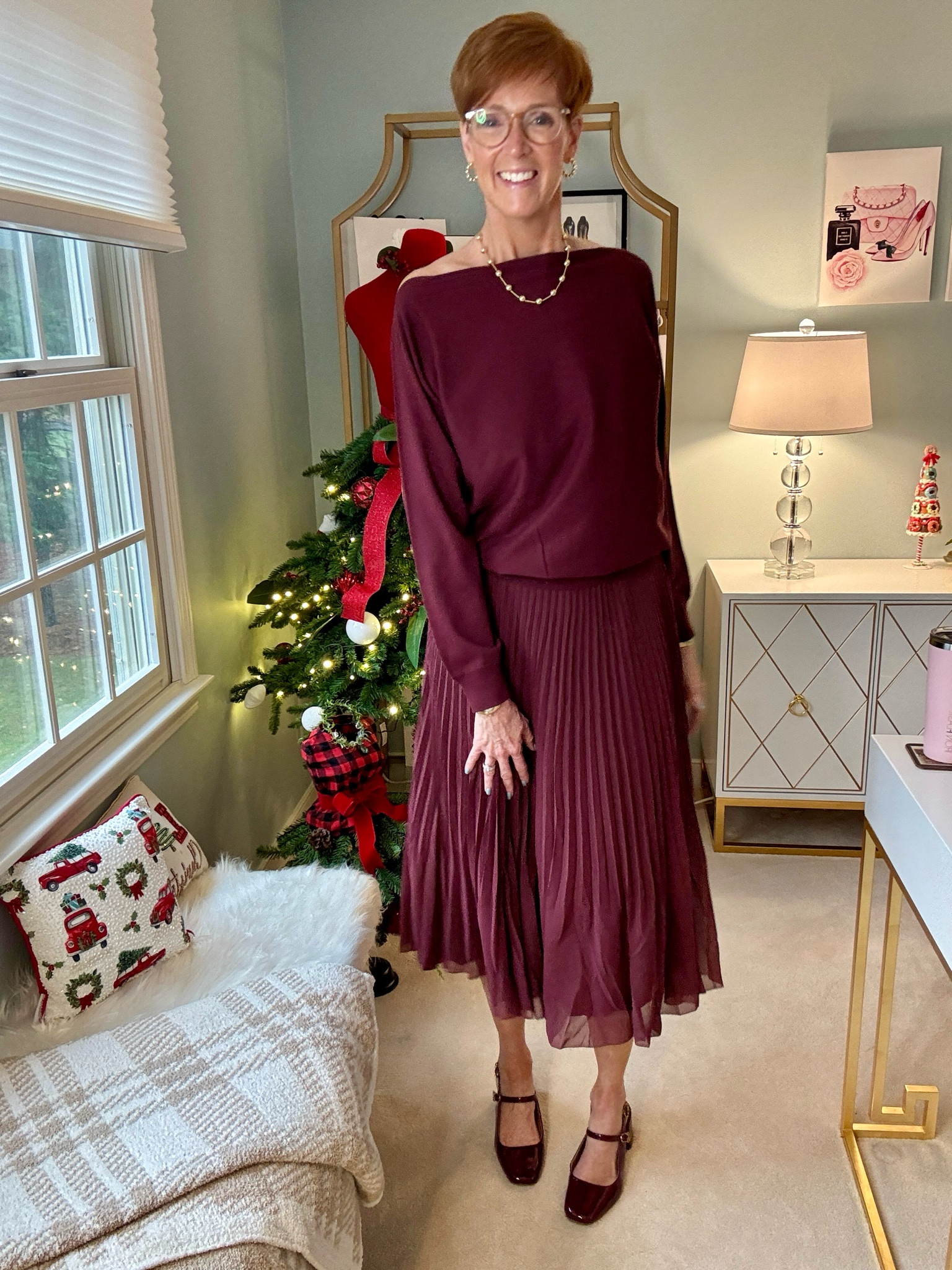 Aritzia wide neck top size medium
Aritzia skirt size large 

Hi! For reference, I am 55 years old, I am 6’1”. I have a 35” inseam. I wear a small or medium in most tops, an 8 or a 10 in most bottoms, an 8 in most dresses, and a size 9 shoe. 

Be sure to download the LTK app, follow my LTK shop, and favorite this post or your favorite items to get notified when they go on sale!

Over 50 fashion, tall fashion, workwear, everyday outfits, timeless outfits, Classic Outfits

Holiday party outfit, holiday dress, winter outfit, travel outfit, gift guide, gift guide for her, gift guide for him, stocking stuffers, Christmas decor, Christmas tree, leopard jeans, ballet flats, gift guides, wedding guest, vacation outfit, travel essentials, organization

#LTKWorkwear #LTKStyleTip #LTKOver40