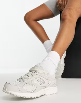 New Balance 408 trainers in beige | ASOS (Global)