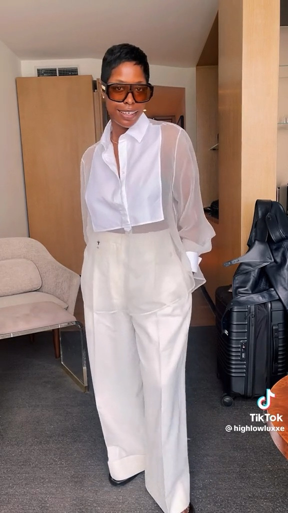 Chic travel outfit inspo! Super breathable & comfy…those are key. Shop the look! 

#LTKfit #LTKstyletip #LTKFind