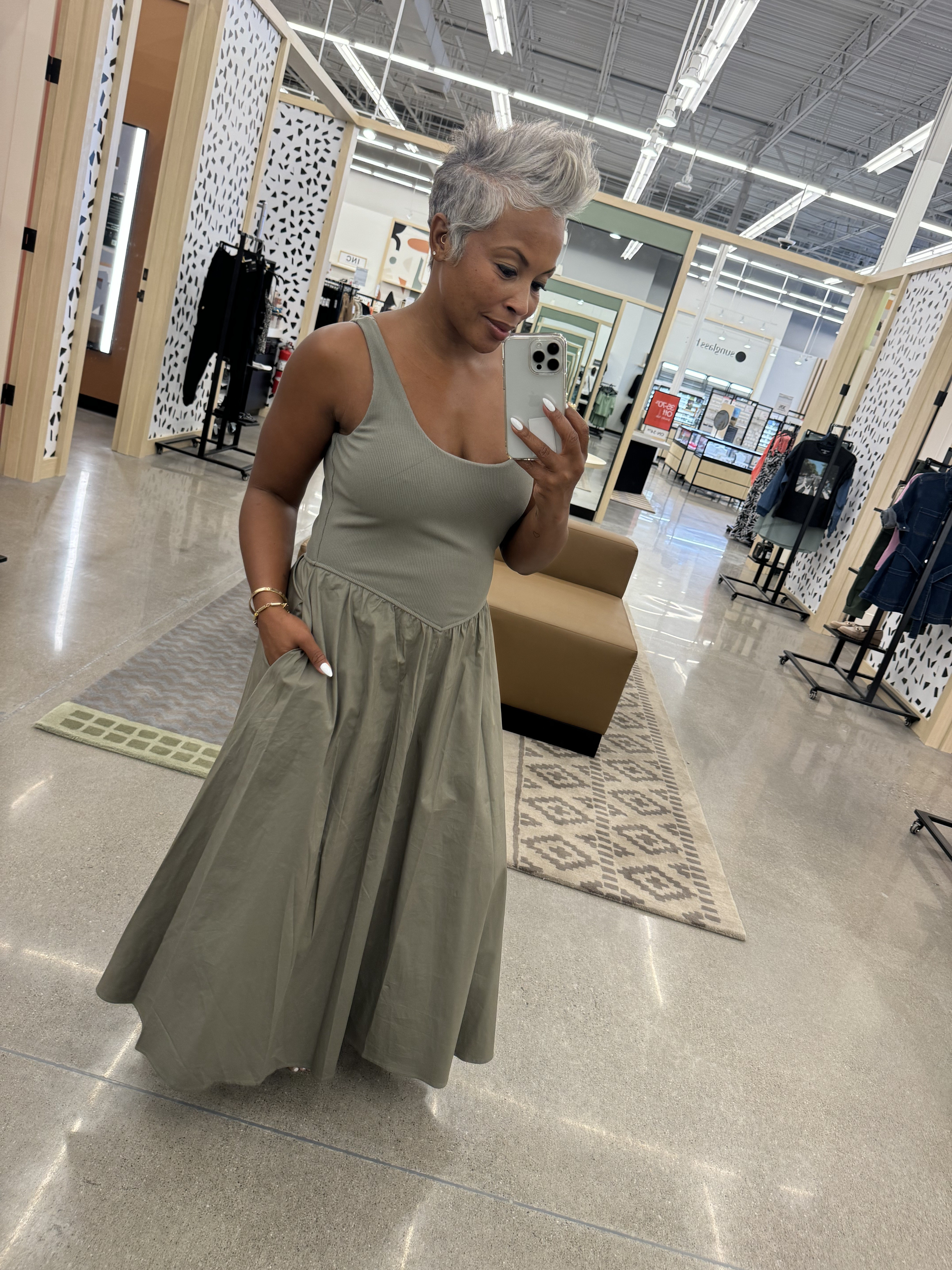 i love how this dress gives me those curves but comfort at the same time #fashion #comfort&style #dress #foundatmacys #ootd #summerstyle 

#LTKStyleTip #LTKTravel #LTKOver40