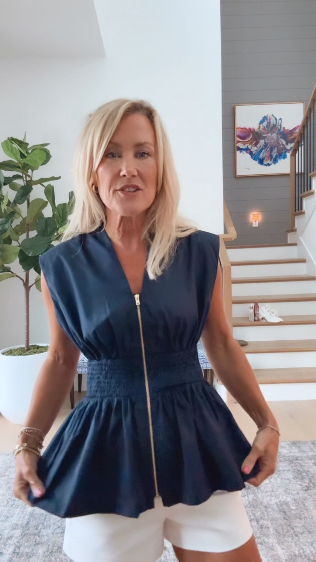The zipper detail on this top makes it such a flattering fit! Love.

#LTKootd #LTKOver40 #LTKSeasonal