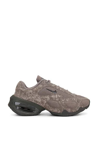 Nike Air Max Muse Sneaker in Charcoal. - size 10.5 | Revolve Clothing (Global)
