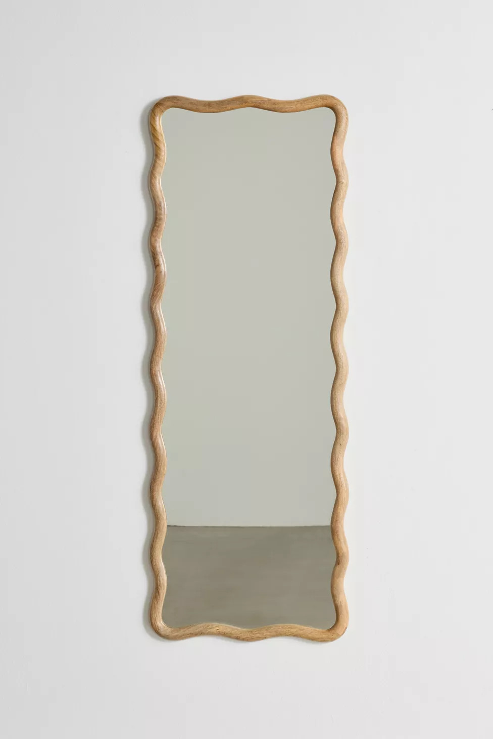 Waverly Floor Mirror | Urban Outfitters (US and RoW)
