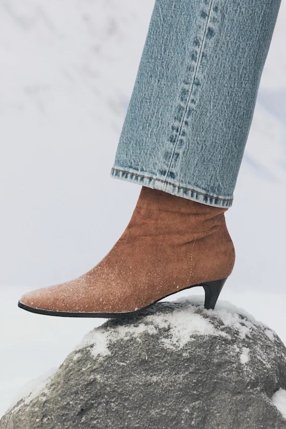 Style your outfit this winter with a brand new pair of booties! The Carla Mocha Mousse Suede Kitten Heel Mid-Calf Booties are under $60.

Keywords: Booties, ankle booties, leather boots, knee high boots, suede boots, holiday outfit, gifts for her 



#LTKFindsUnder100 #LTKSeasonal #LTKgrwm