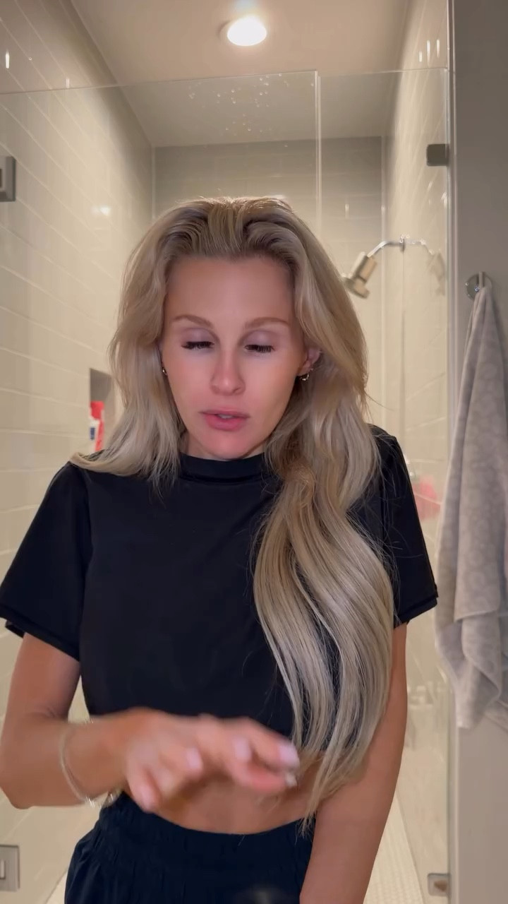 if I’m pregnant I’m logging off forever 

@clarinsusa 
@alo 
@marykayus 
@shop.ltk 

#ditl #skincare 
#morningslikethese #morningvlog #sick