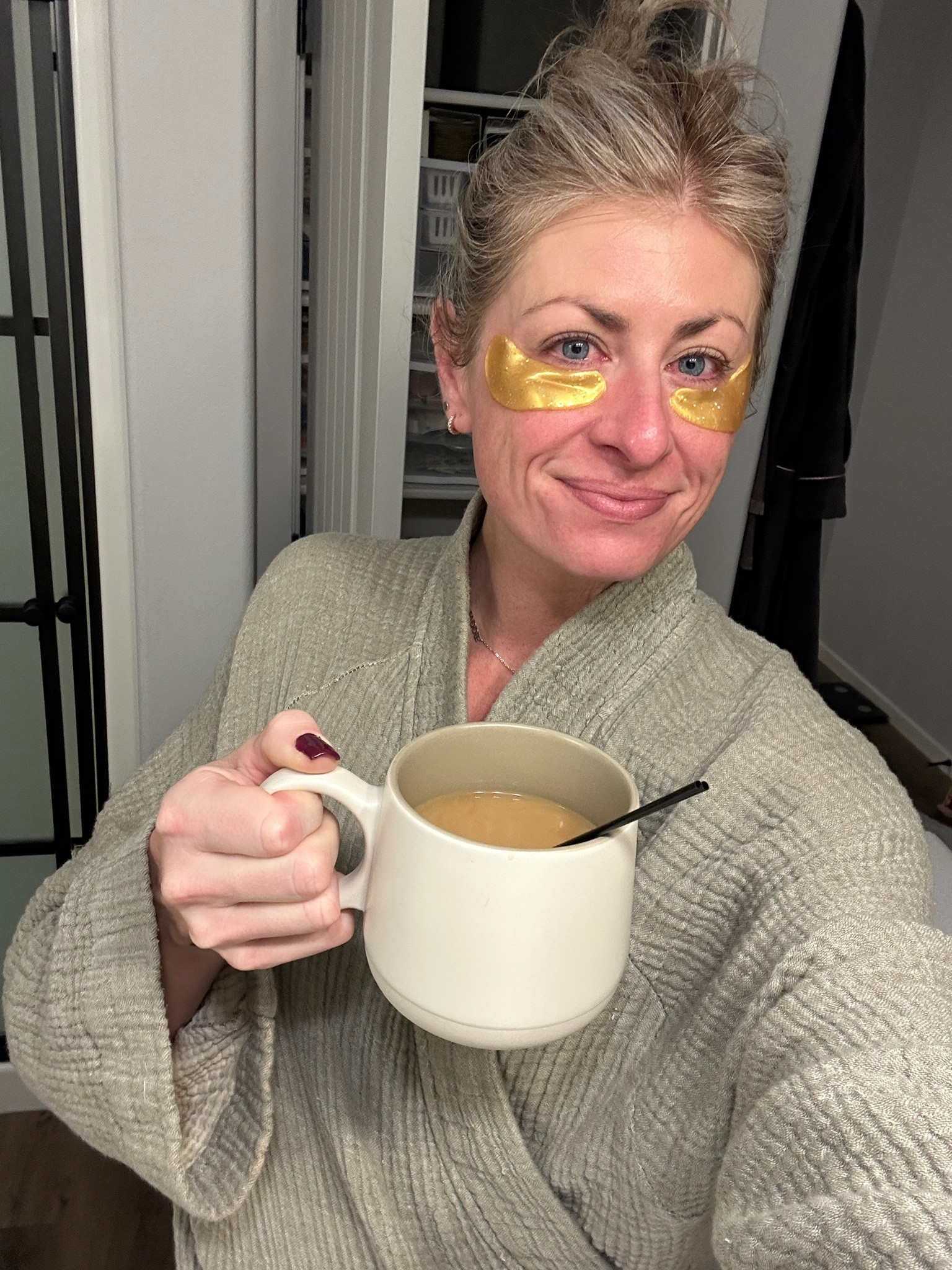Cooking the masks, under eye mask, eye depuffing mask 