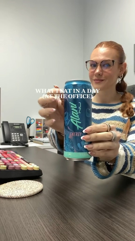 what i eat in a day at the office! 🫶🏻

#LTKStyleTip #LTKSaleAlert #LTKWorkwear