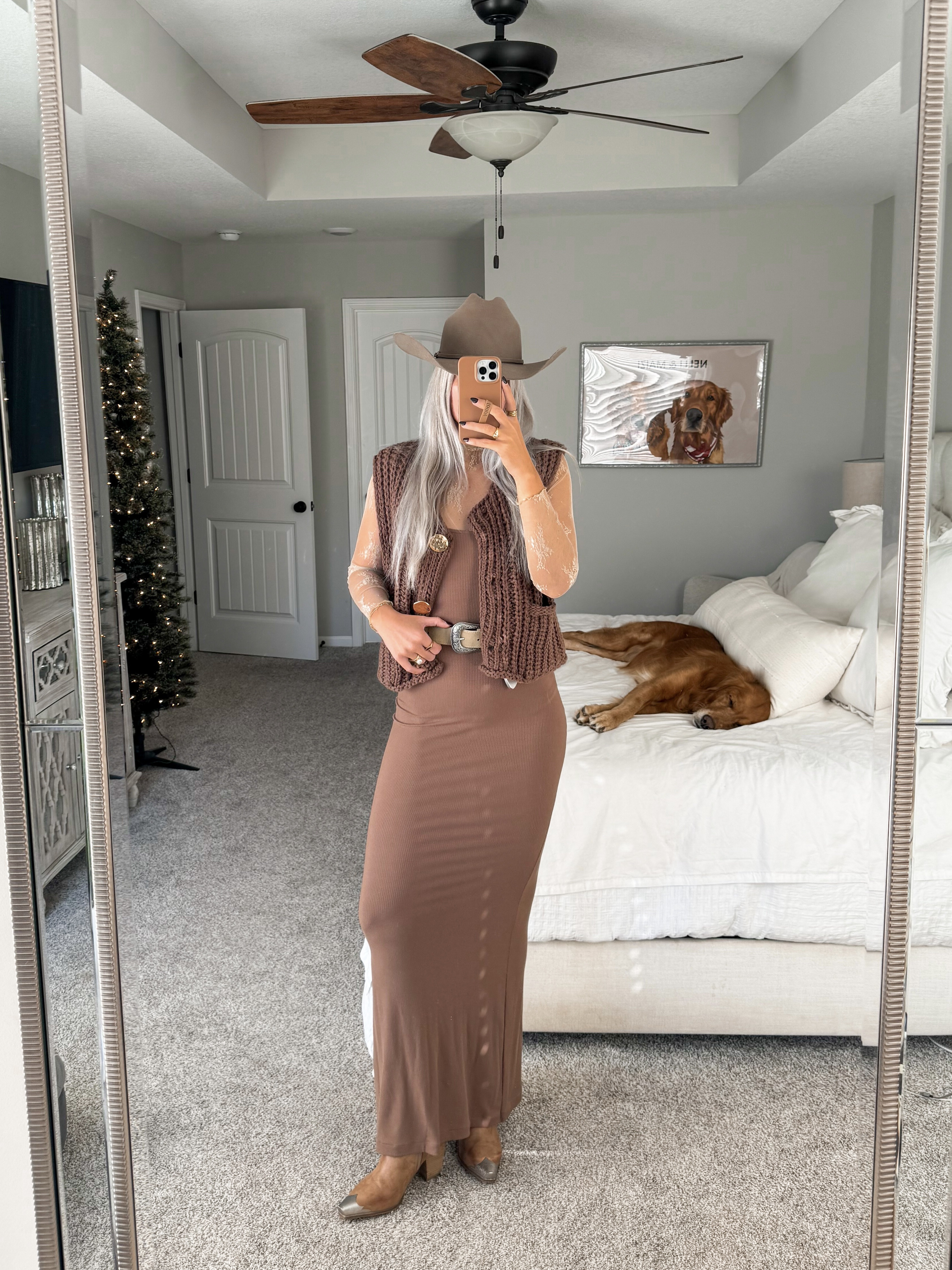 size small in everything :) 

#LTKStyleTip #LTKHoliday #LTKCyberWeek