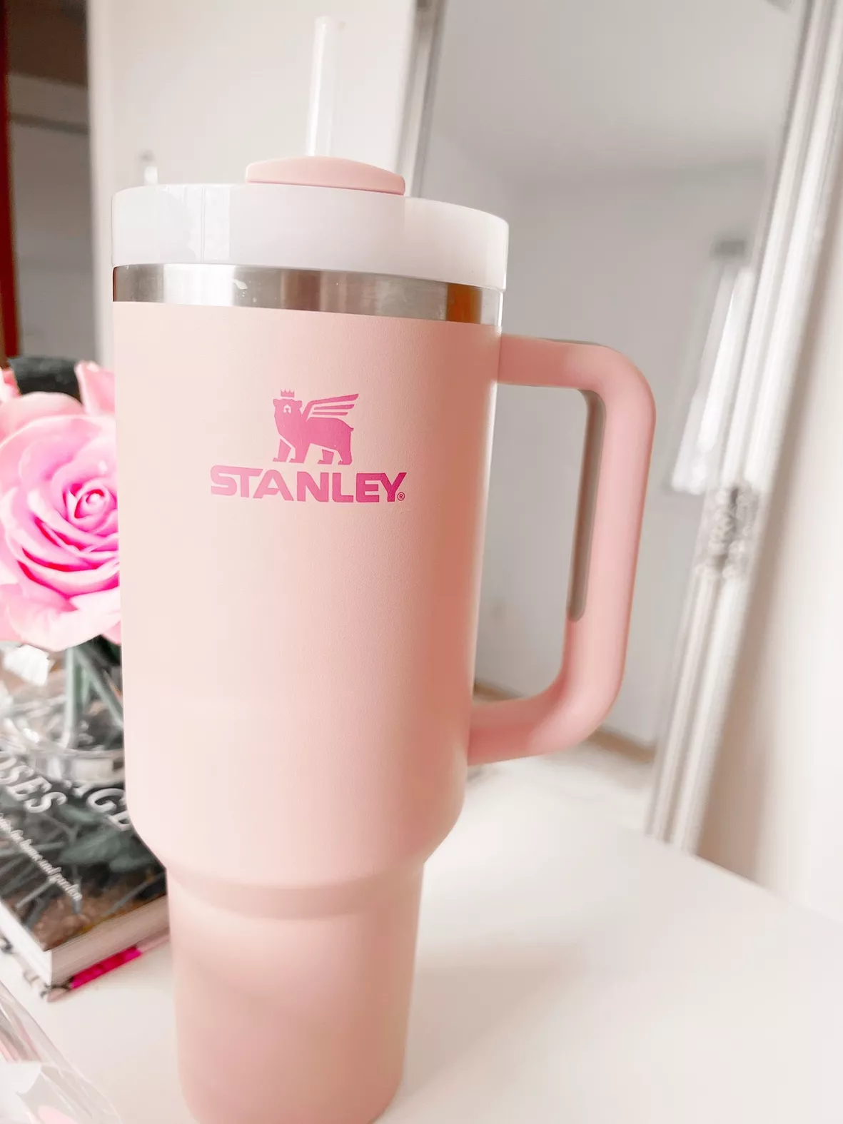 Stanley 30 oz with handle light pink/rose quartz