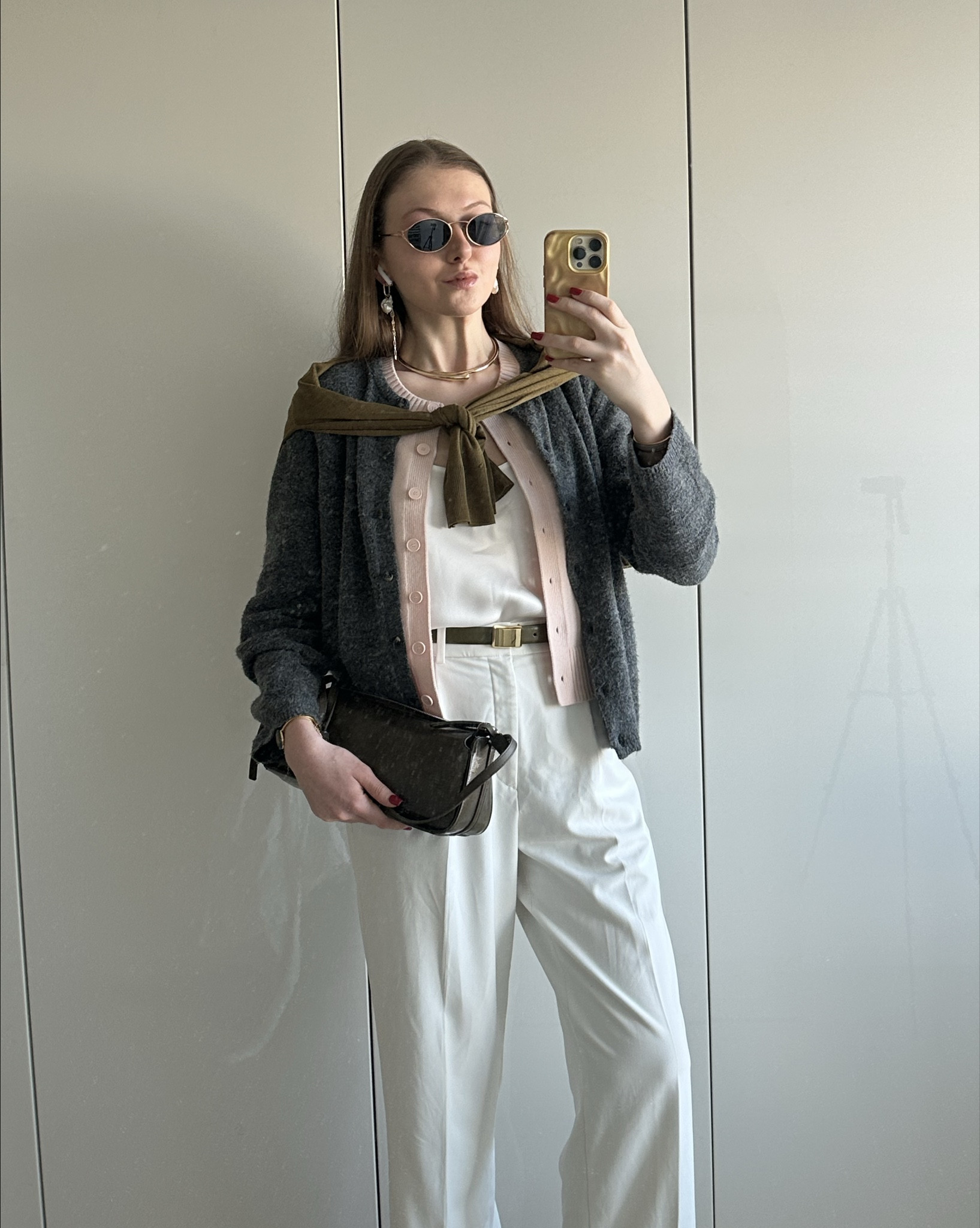 ‘almost-spring’ kinda outfit when it’s sunny in winter…all about layering, cashmere knits in soft pastel colors with my fav color combo (pink-khaki) and finally wearing white trousers doesn’t feel that scary :)🩶

#LTKValentine #LTKootd #LTKdayinmylife