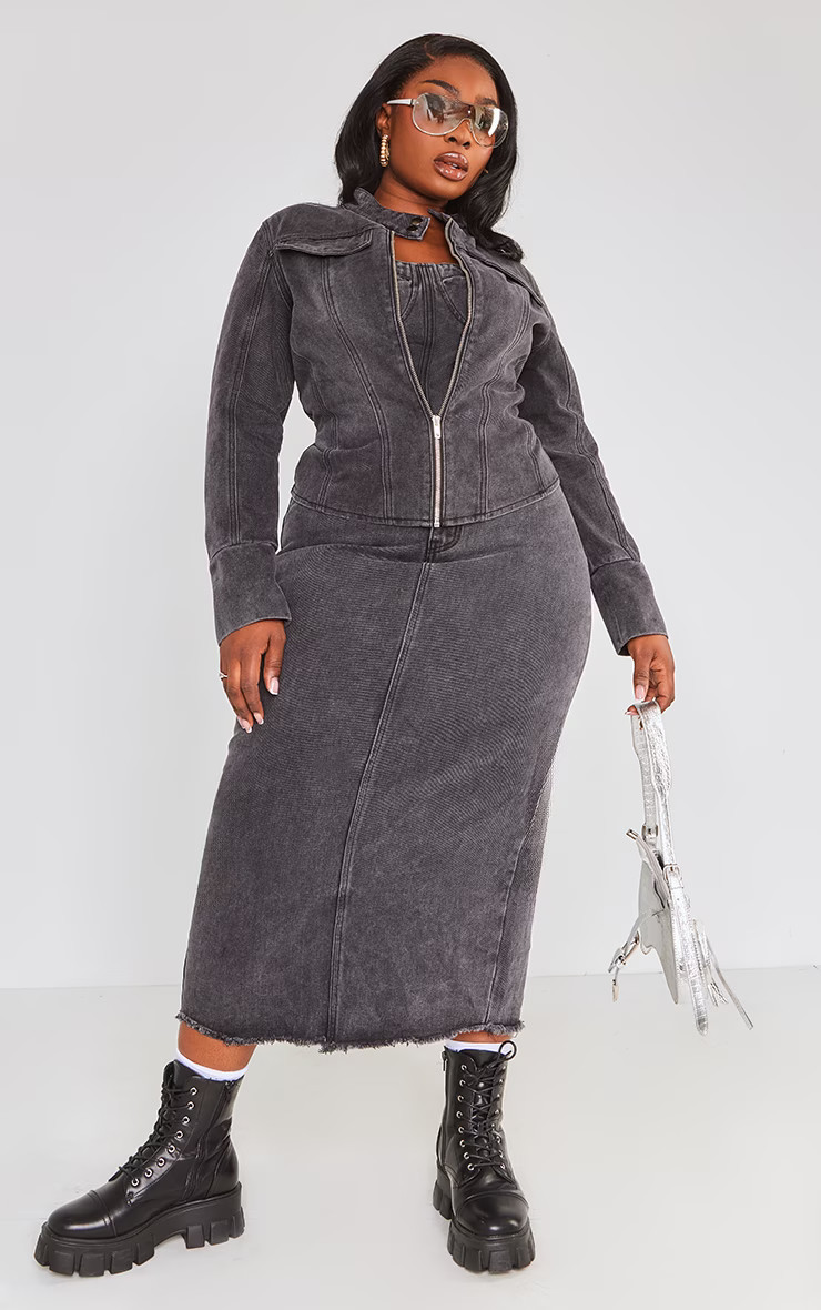 Plus Washed Black Frayed Hem Denim Maxi Skirt | PrettyLittleThing UK