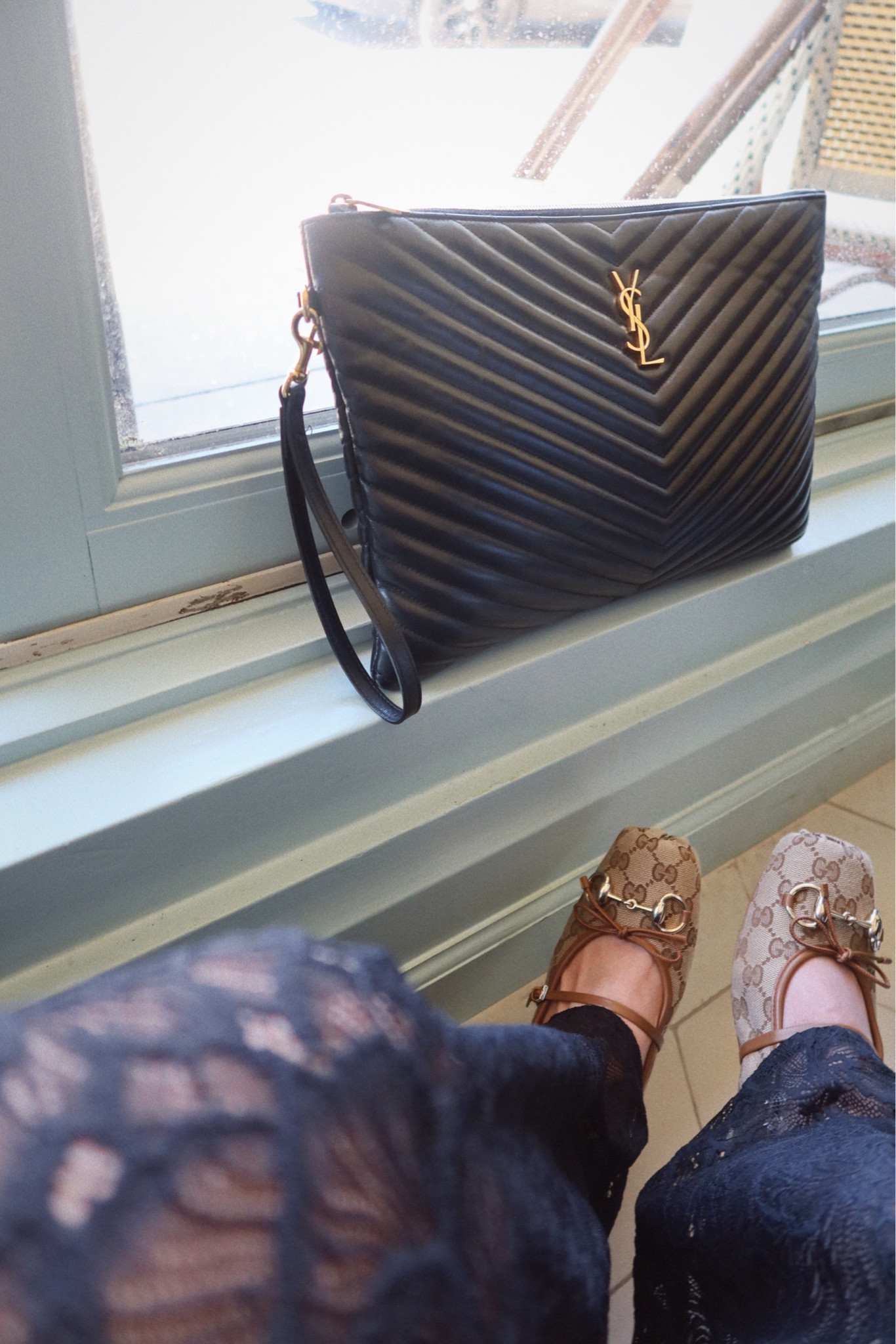 favorite clutch + Gucci flats 

#LTKStyleTip #LTKItBag #LTKShoeCrush