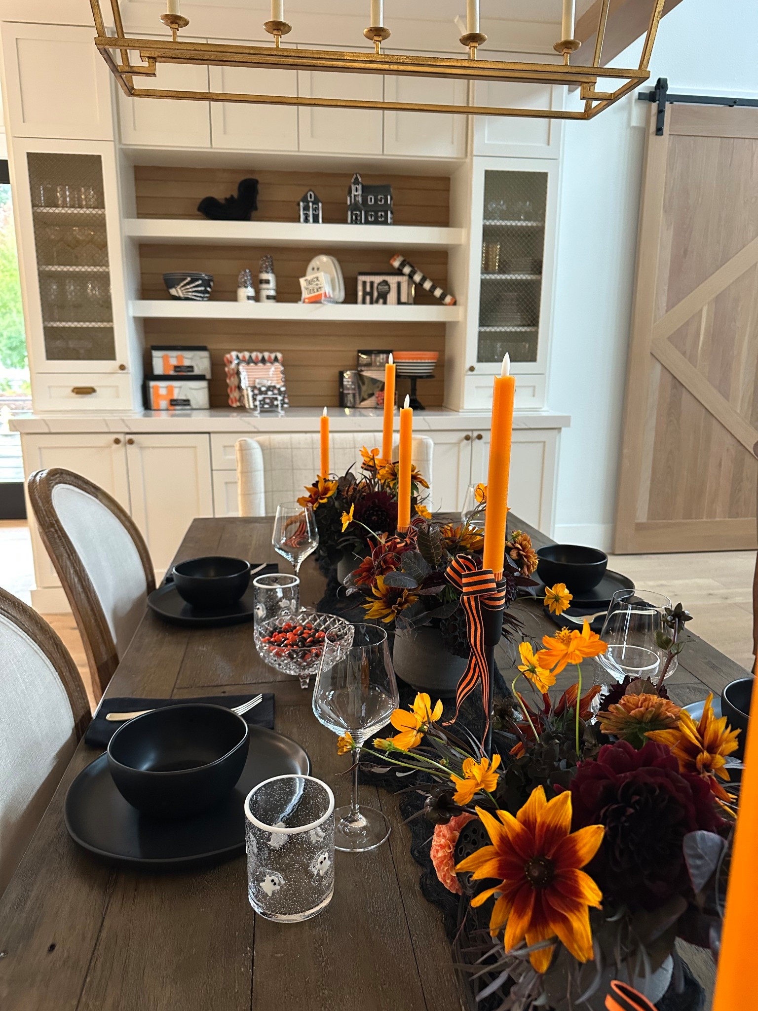 Halloween Tablescape! 🎃

Pillar Candles, Plates, Glassware, Flowers, Entertaining, Bamboo Bowls, Halloween Party 

#LTKHome #LTKHalloween #LTKParties