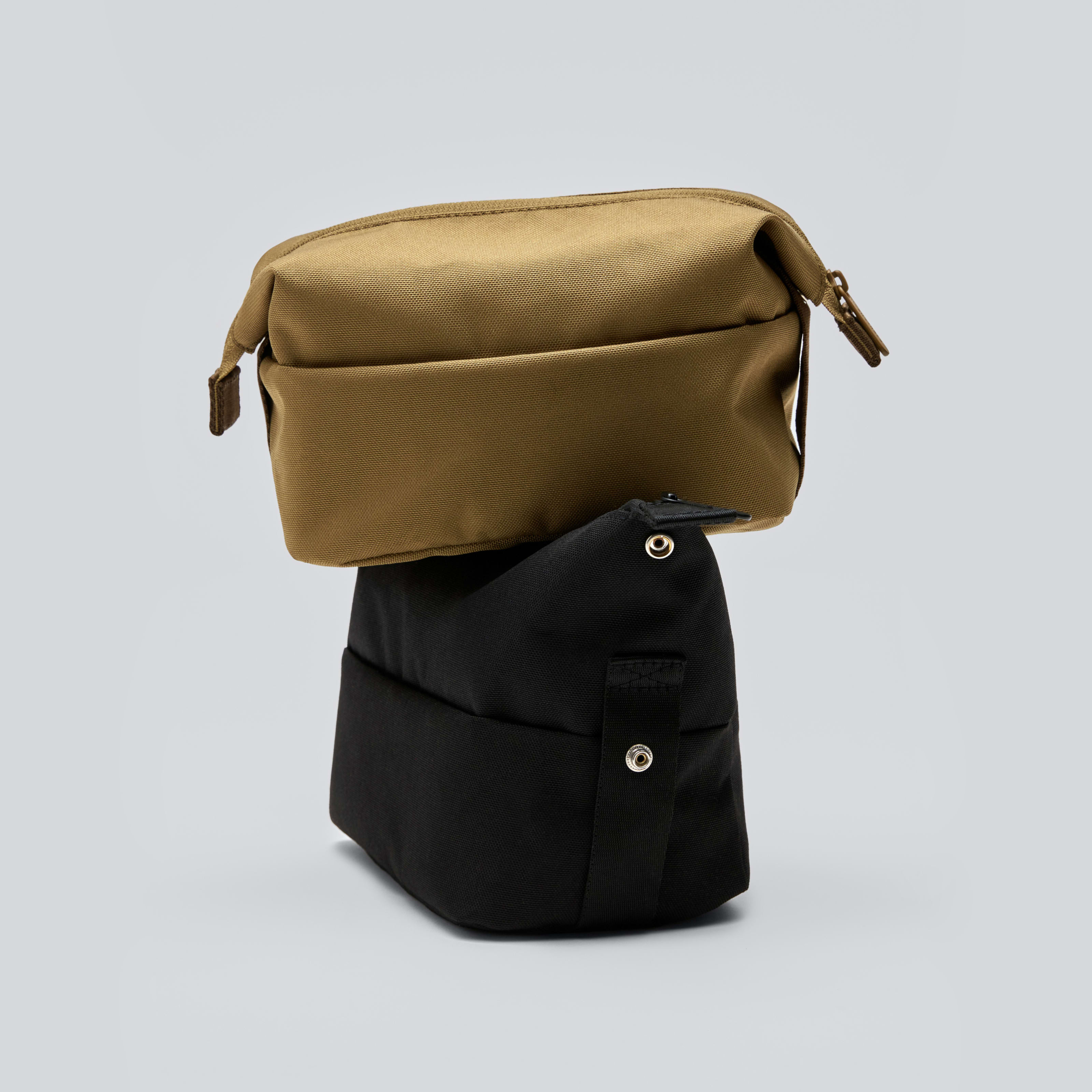 ReNew Catch-All Case by Everlane in Nutria/Beech | Everlane