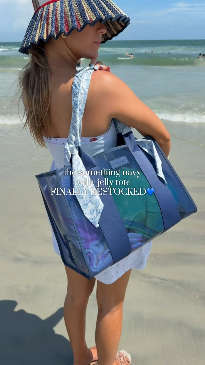 EEEK HURRY!👏🏻🩵 so glad this color is finally back! Love that it's waterproof too! The perfect sorority recruitment bag or beach tote!
#casemate #bamarush #sororityrecruitment #beachbag #coastalgranddaughter

#LTKootd #LTKTravel #LTKSwim