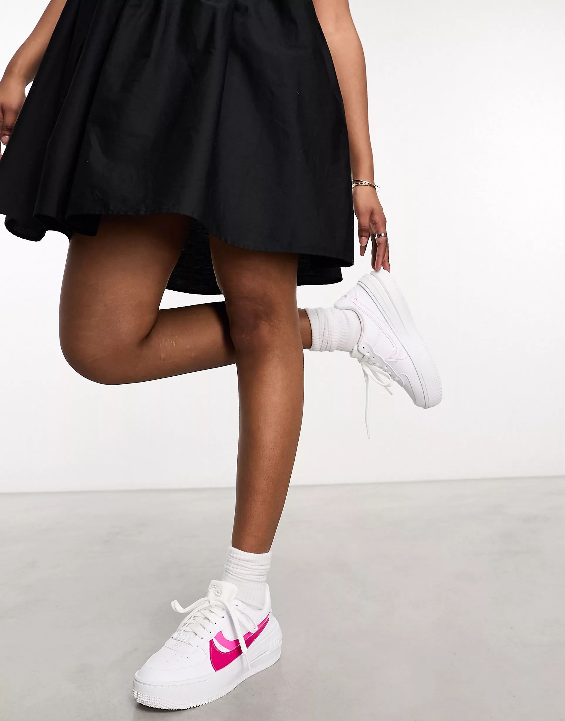 Nike Air Force 1 PLT.AF.ORM trainers in white and fierce pink | ASOS | ASOS (Global)