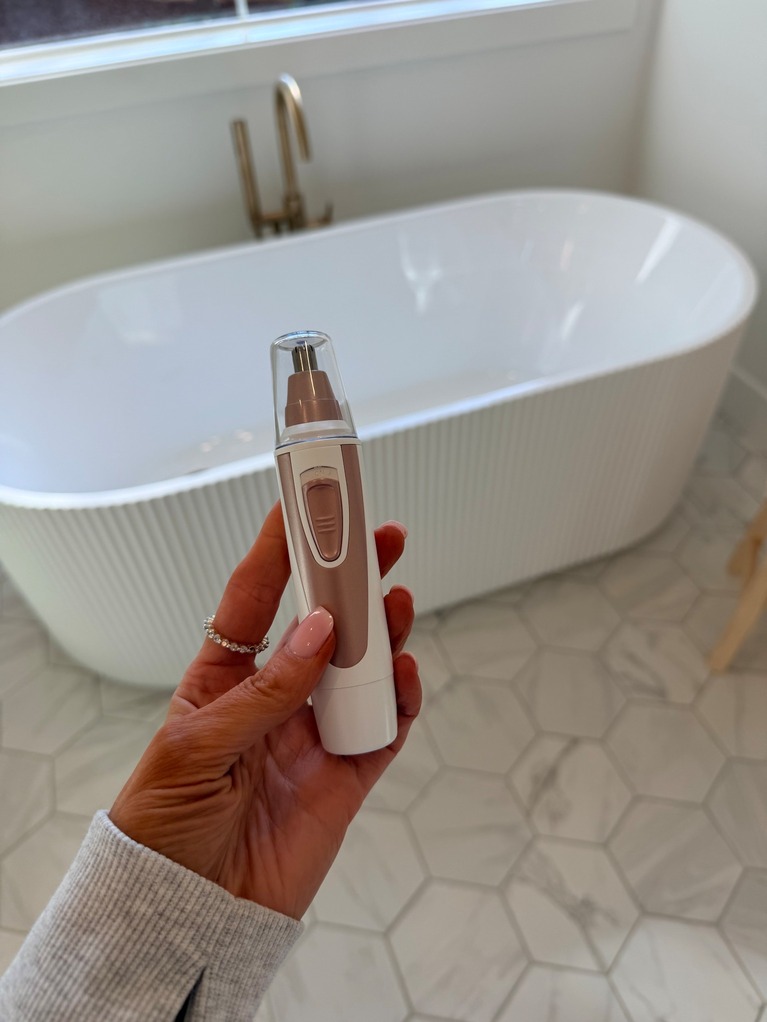 Amazon find game changer for my nose hairs 😜