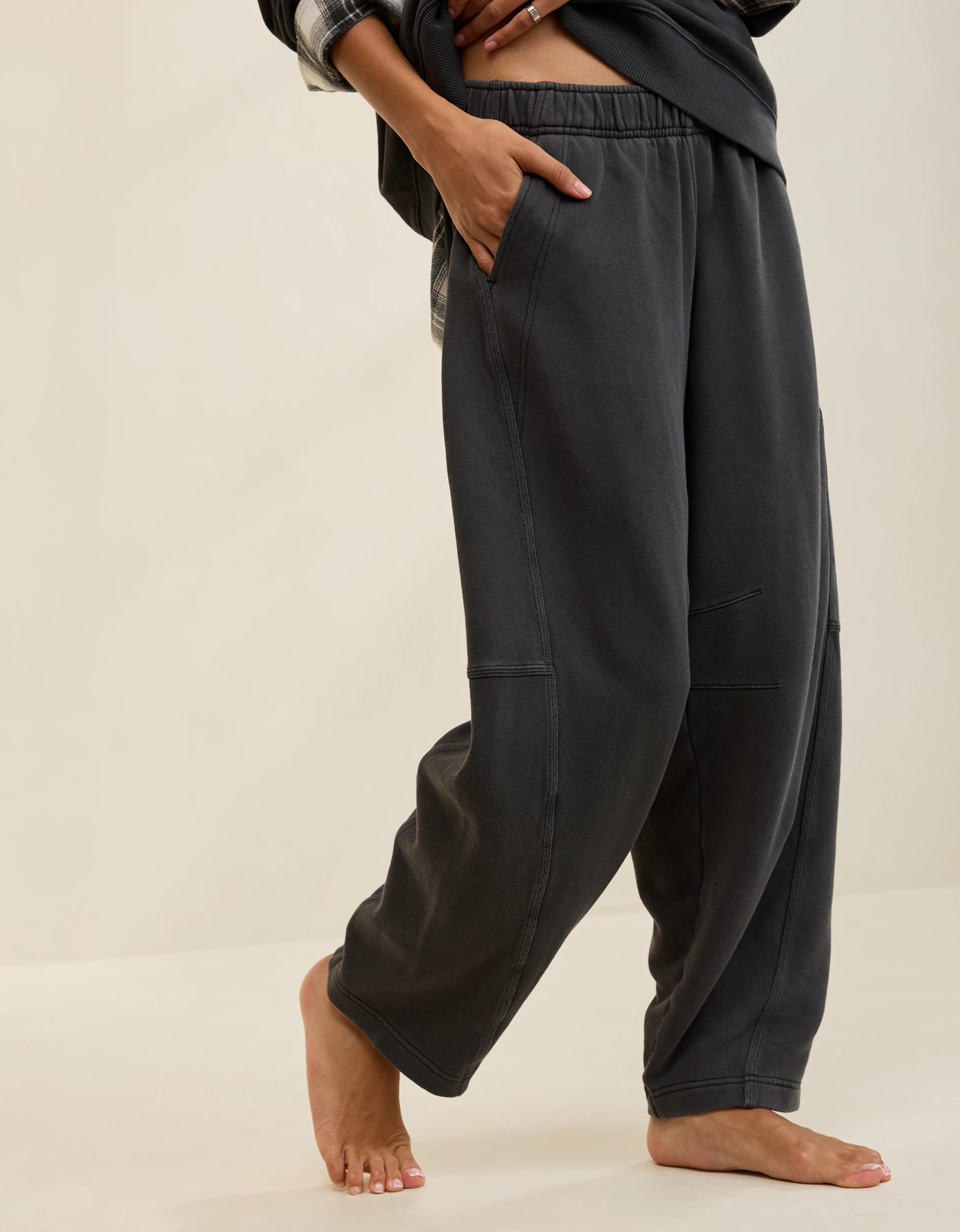Aerie Oh Zip! Barrel Pant | Aerie