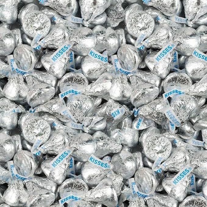 Hershey's Kisses, Milk Chocolate Candy in Silver Foil - Bulk Bag - 1 Pound | Amazon (US)