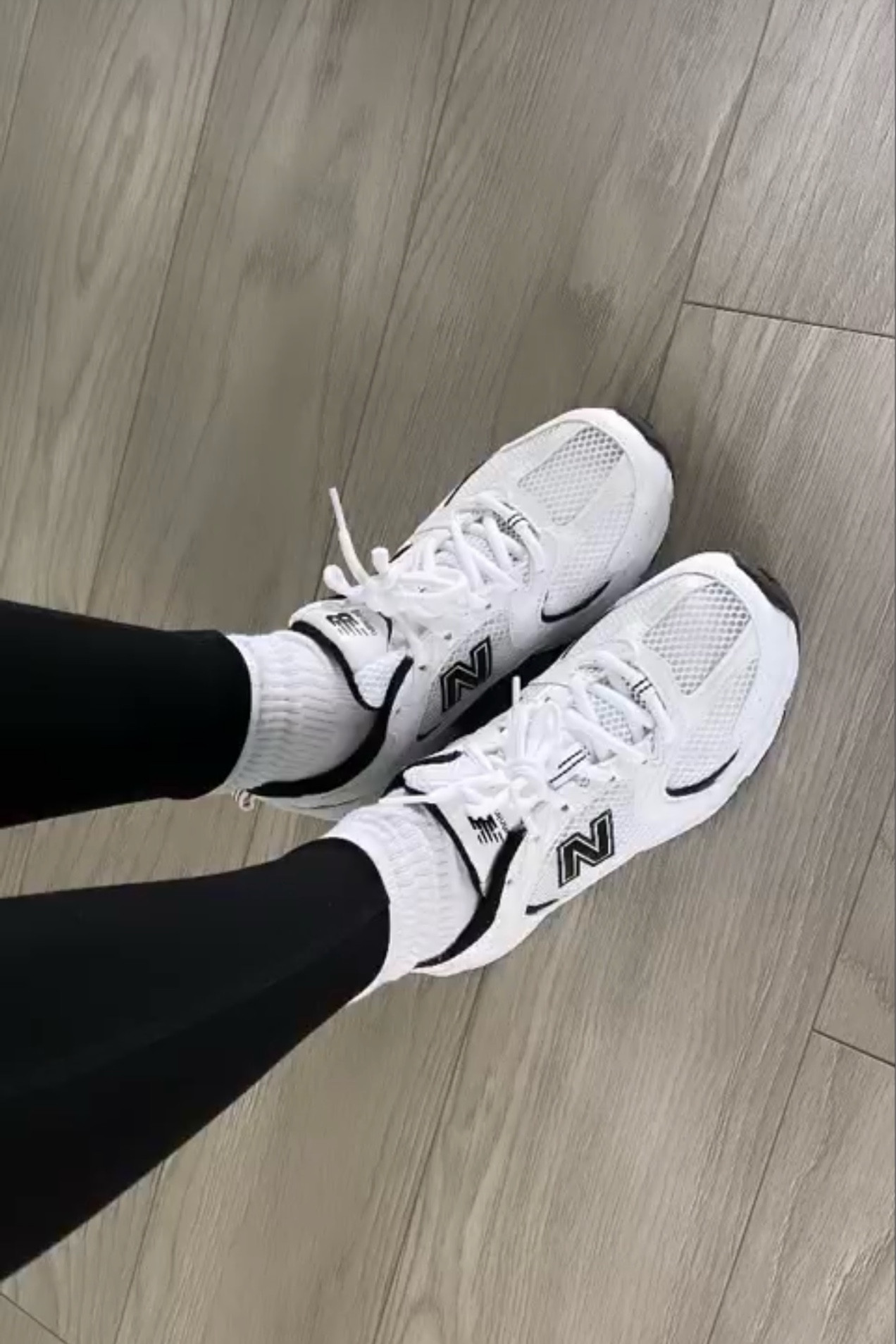 My Favorite Mom-on-the-Go Combo | petite mom with a passion for sharing beauty, fashion, & home inspo | Follow @jully.gabriely on Instagram #momstyle #minimalistic #styleinspo #LTKMostLoved 

#LTKFindsUnder100 #LTKU #LTKShoeCrush