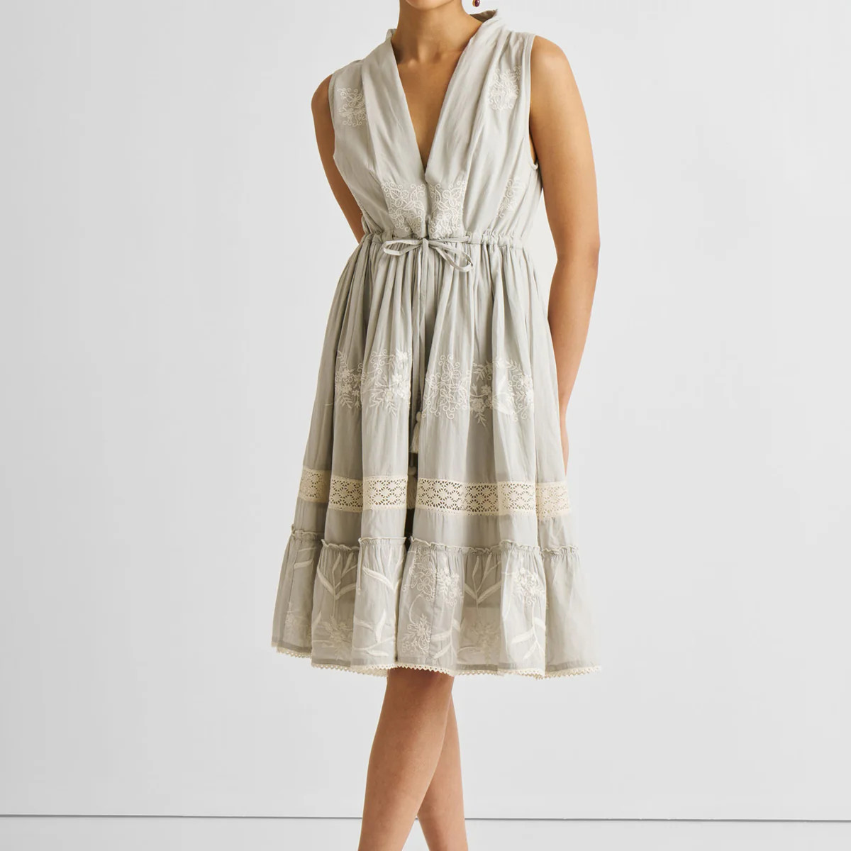 Embroidered Drawstring Gathered Dress in Grey | Reistor