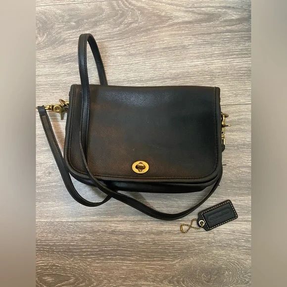 Vintage Coach Black Leather Pocket Purse 9755 Shoulder/ Crossbody Strap | Poshmark