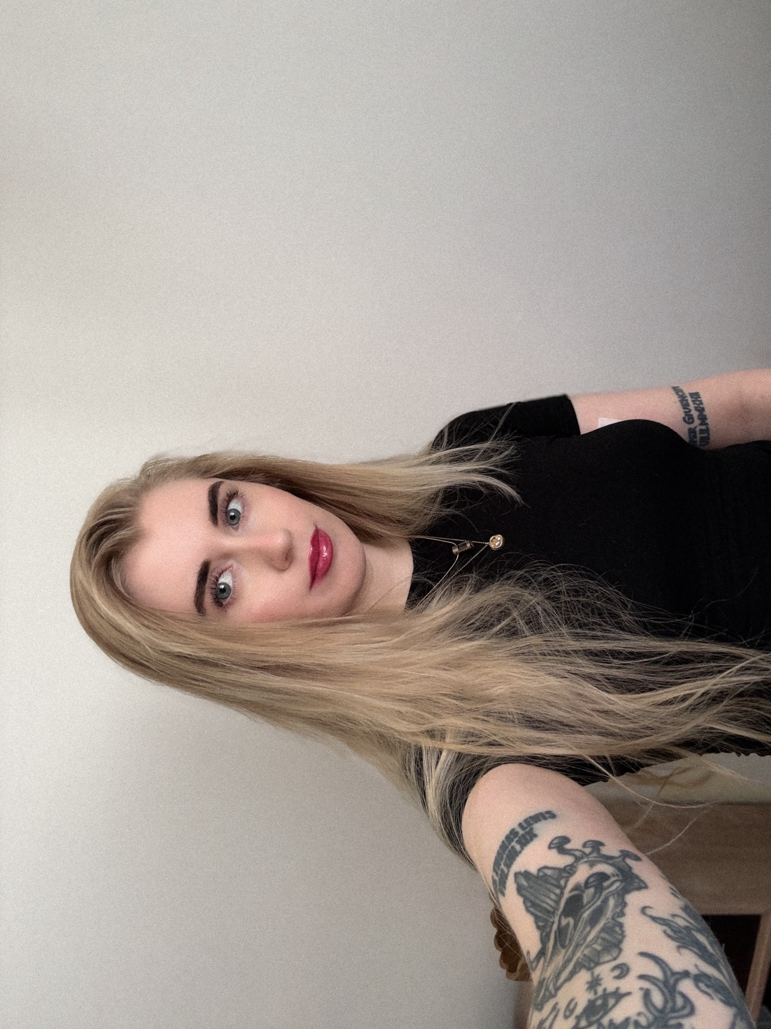 ydays look 💋🏹

Highlight/Primer: SACHEU Liquid Glow Stay-N
Foundation: LOREAL Infallible (411)
Contour: Covergirl TruBlend (DEFINED)
Blush: Westman Atelier Baby Cheeks (PETAL)
Concealer: Estée Lauder Double Wear (1C)
Brows: Colourpop Brow Boss (Ash Brown) + Lifting Gel
Eyeshadow: SACHEU Stay-N (01 CANDY DIPP’D)
Setting Powder: LOREAL Infallible Blur-fection (PINK) Lip Combo: WONDERSKIN Lip Stain (CHARMING) + Contour Lip Liner (MAUVE
Lip Gloss: BUXOM Full-On Plumping (BRANDI)
Lashes: LOREAL Telescopic (BLACKEST BLACK)
Setting Spray: Anastasia Beverley Hills Dewey 

#makeup #everydaylooks #loungewear 

#LTKBeauty #LTKSaleAlert #LTKgrwm